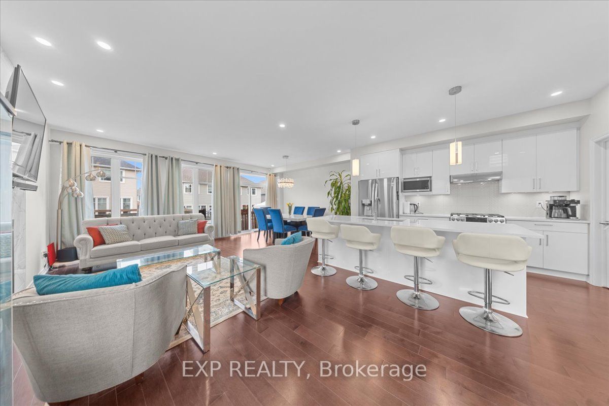 758 Cap Diamant Way Property Photo 16