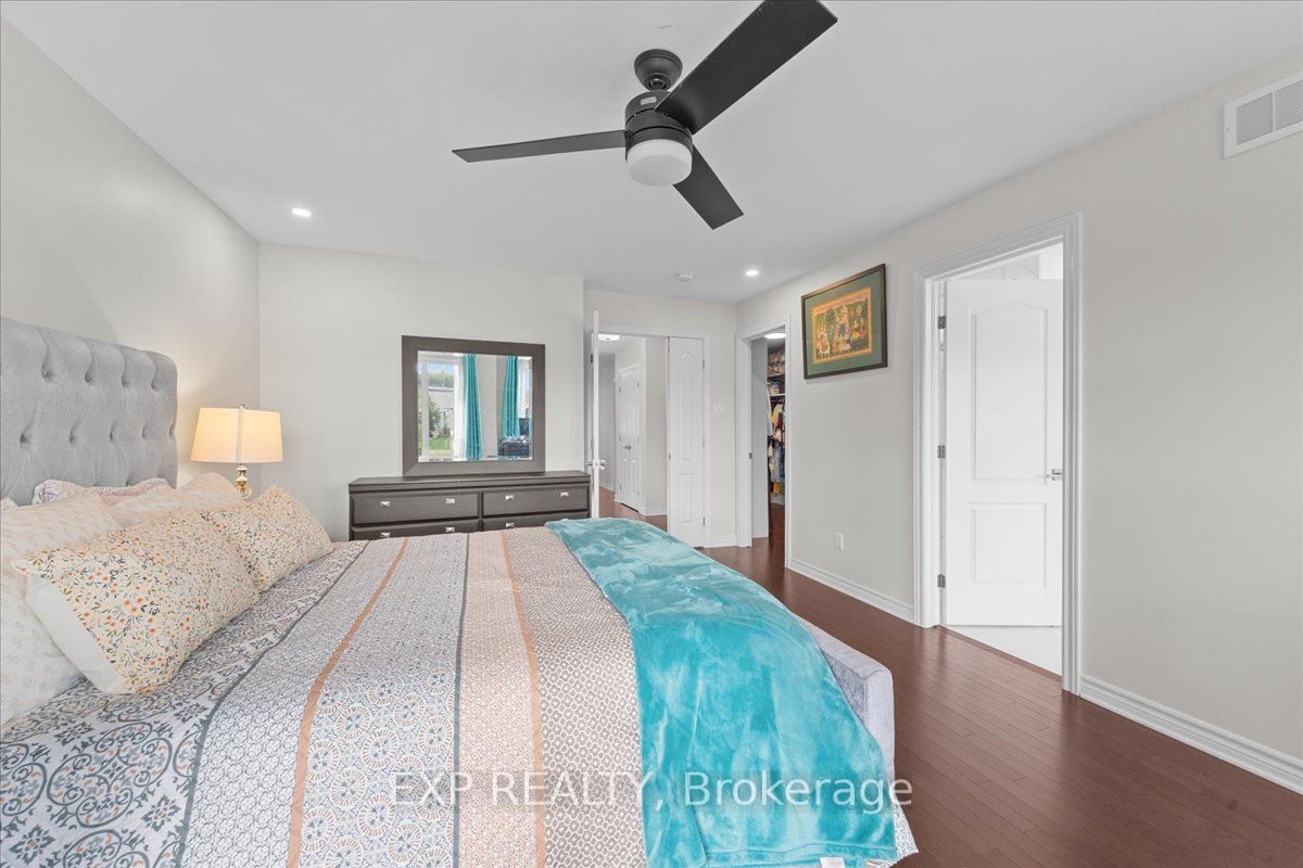 758 Cap Diamant Way Property Photo 20