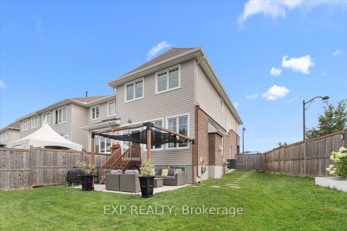 758 Cap Diamant Way Property Photo 37