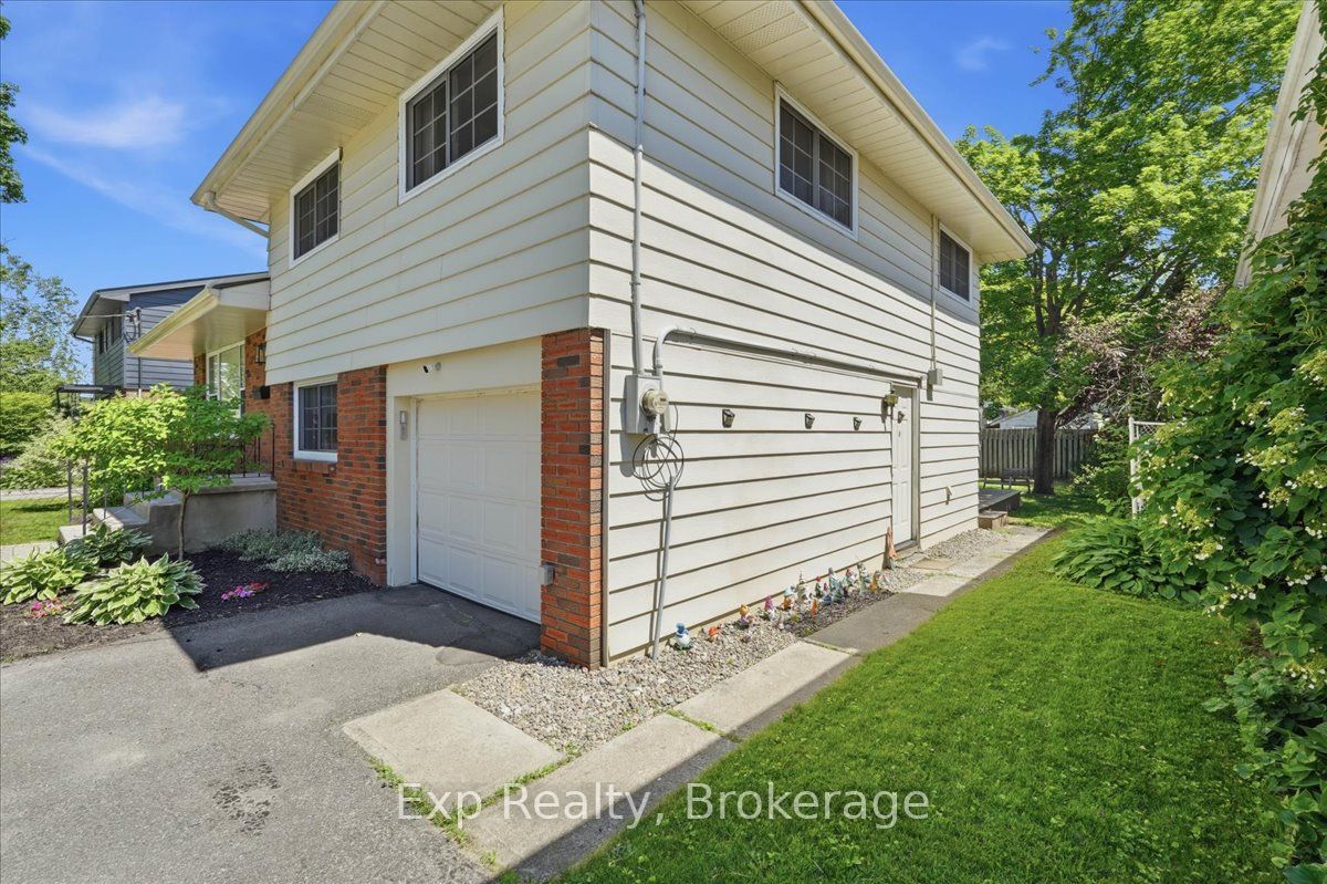 48 Melrose Crescent Property Photo 33