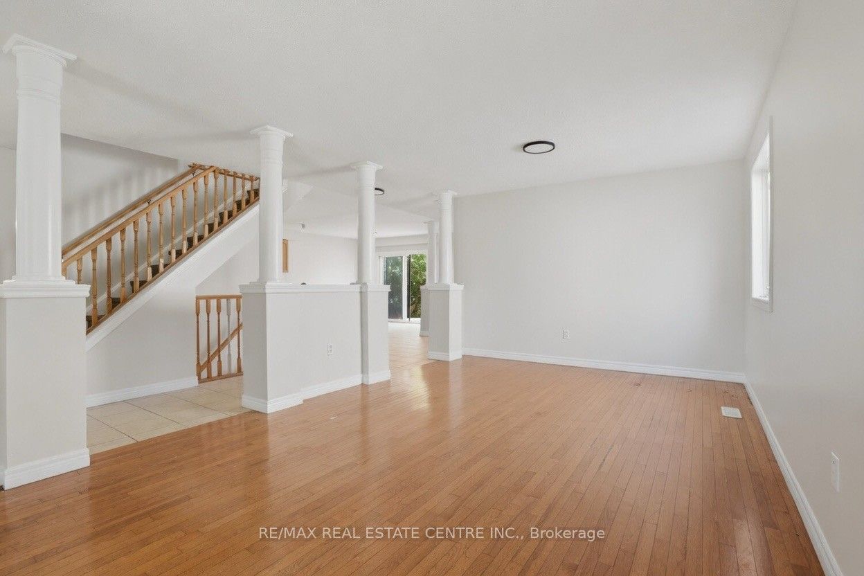 43 Decaro Crescent Property Photo 12