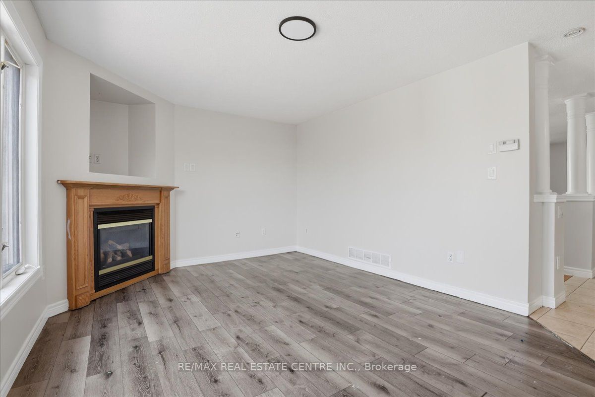 43 Decaro Crescent Property Photo 13