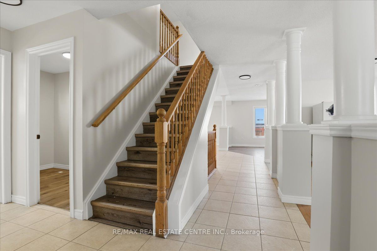 43 Decaro Crescent Property Photo 16