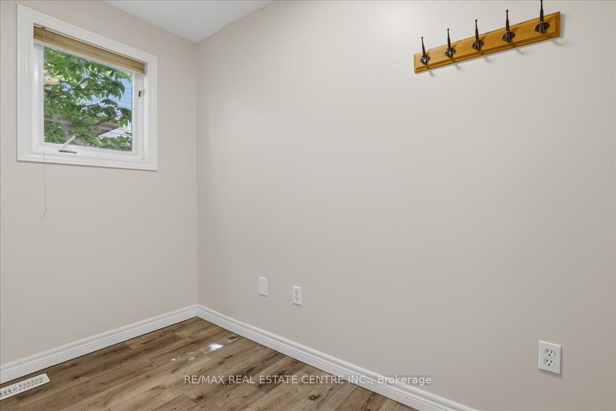 43 Decaro Crescent Property Photo 18