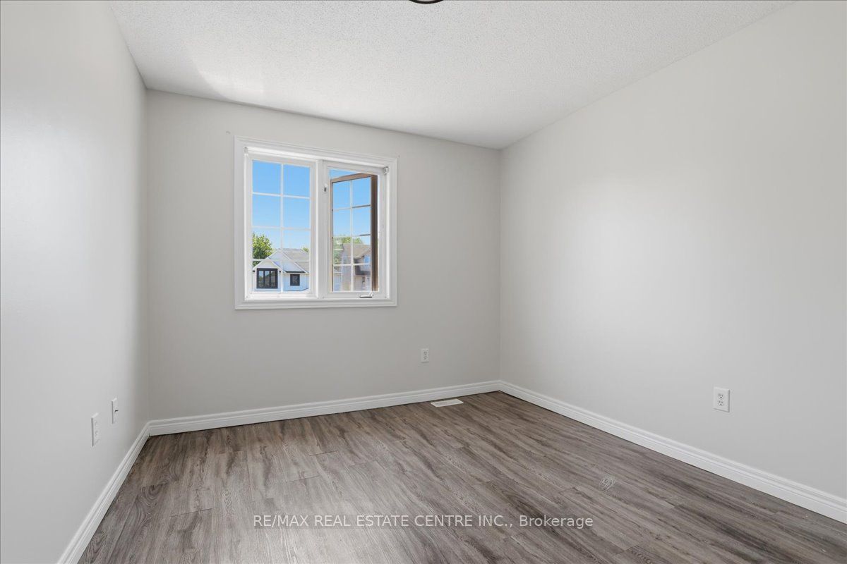 43 Decaro Crescent Property Photo 19
