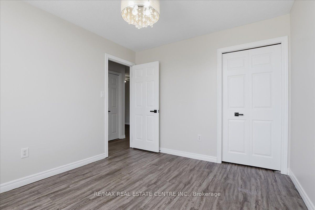 43 Decaro Crescent Property Photo 32