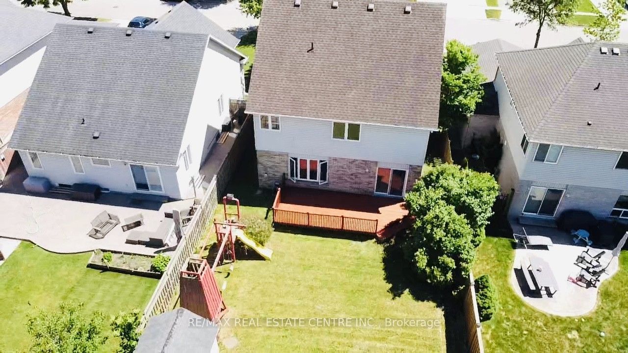43 Decaro Crescent Property Photo 42