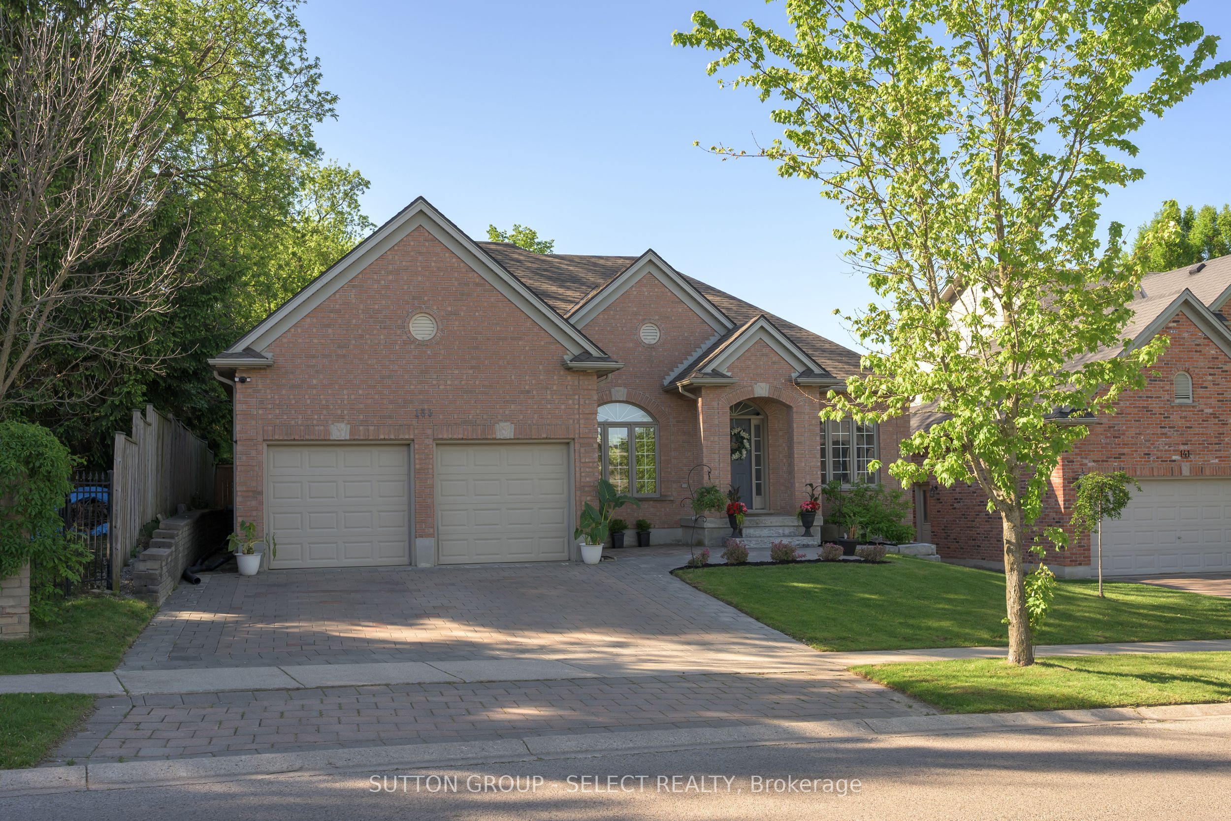 135 Plane Tree Drive Property Photo 2