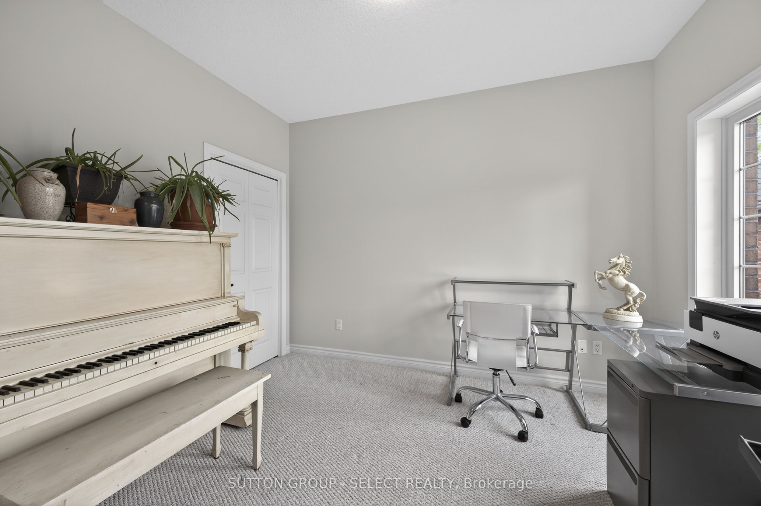135 Plane Tree Drive Property Photo 5