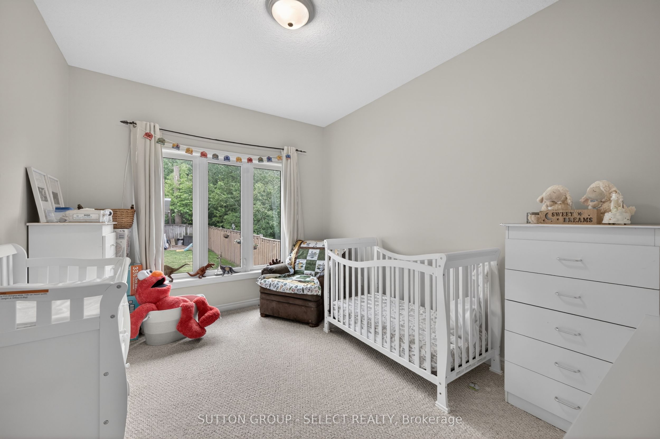 135 Plane Tree Drive Property Photo 6
