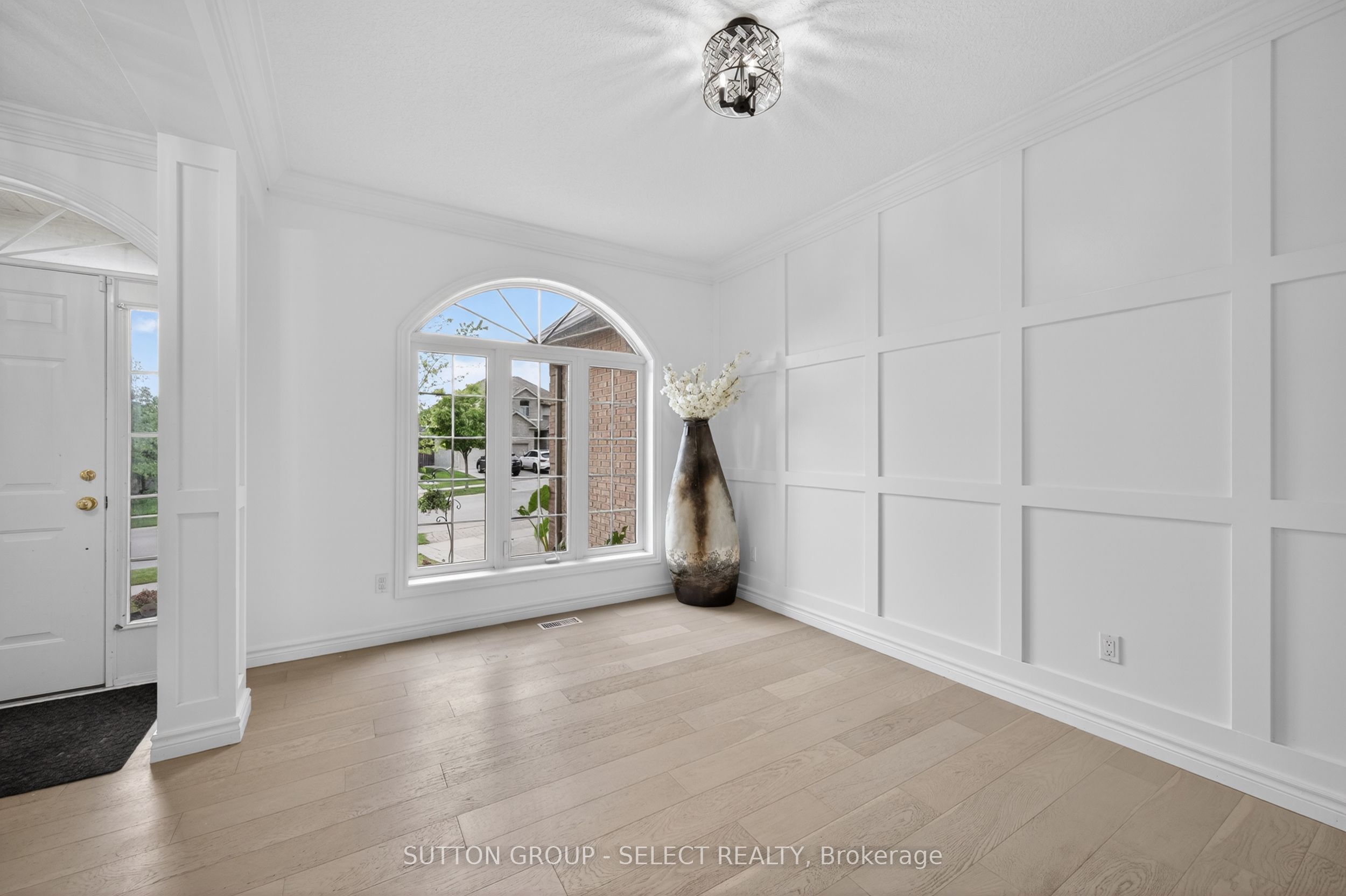 135 Plane Tree Drive Property Photo 11
