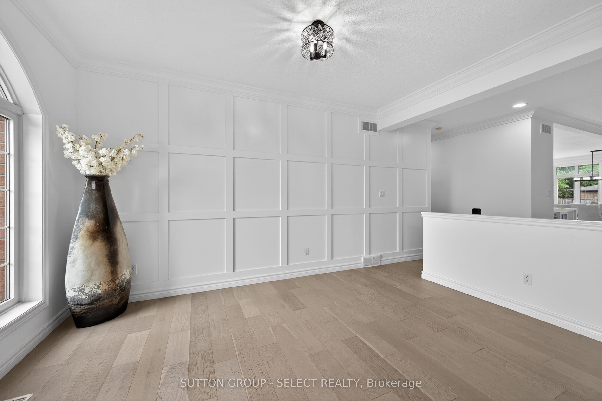 135 Plane Tree Drive Property Photo 12
