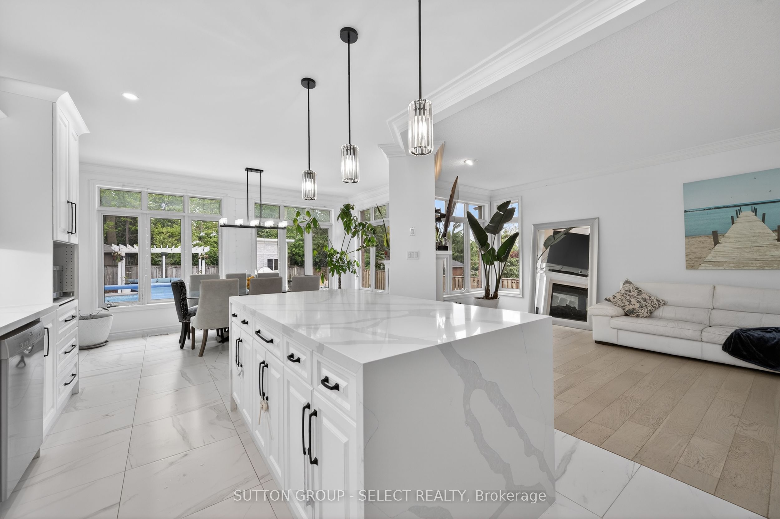135 Plane Tree Drive Property Photo 20