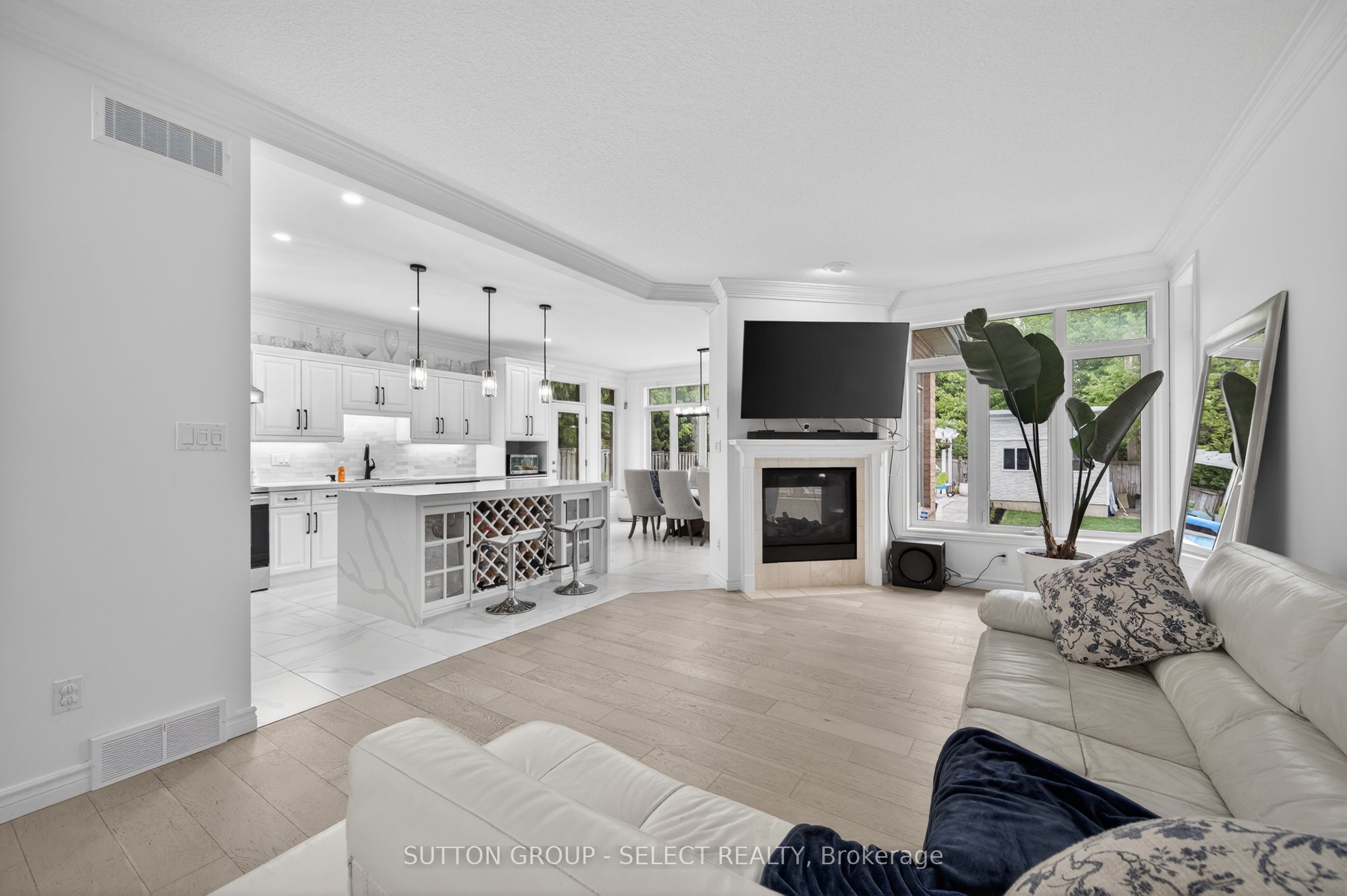 135 Plane Tree Drive Property Photo 22