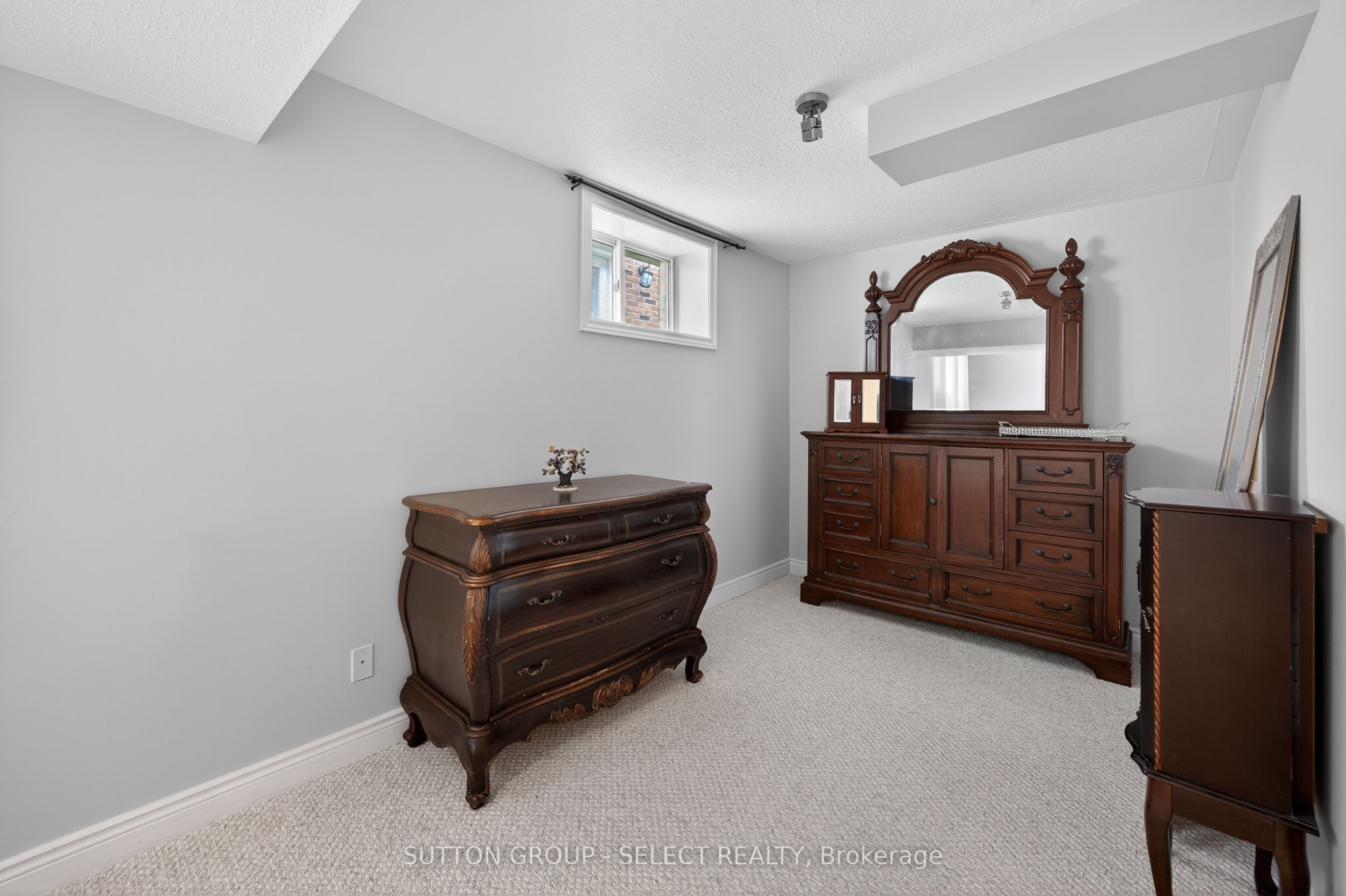 135 Plane Tree Drive Property Photo 34