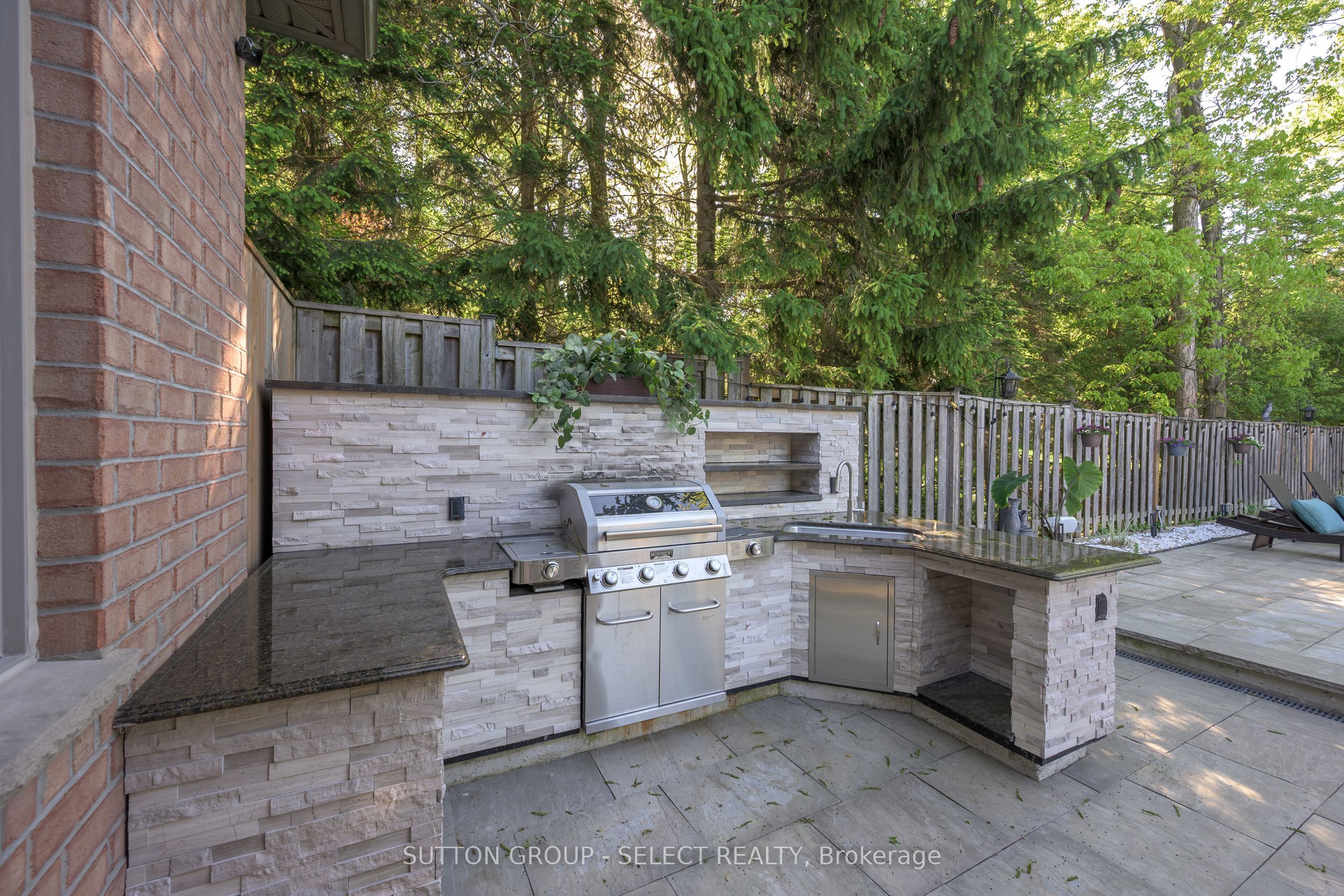 135 Plane Tree Drive Property Photo 37