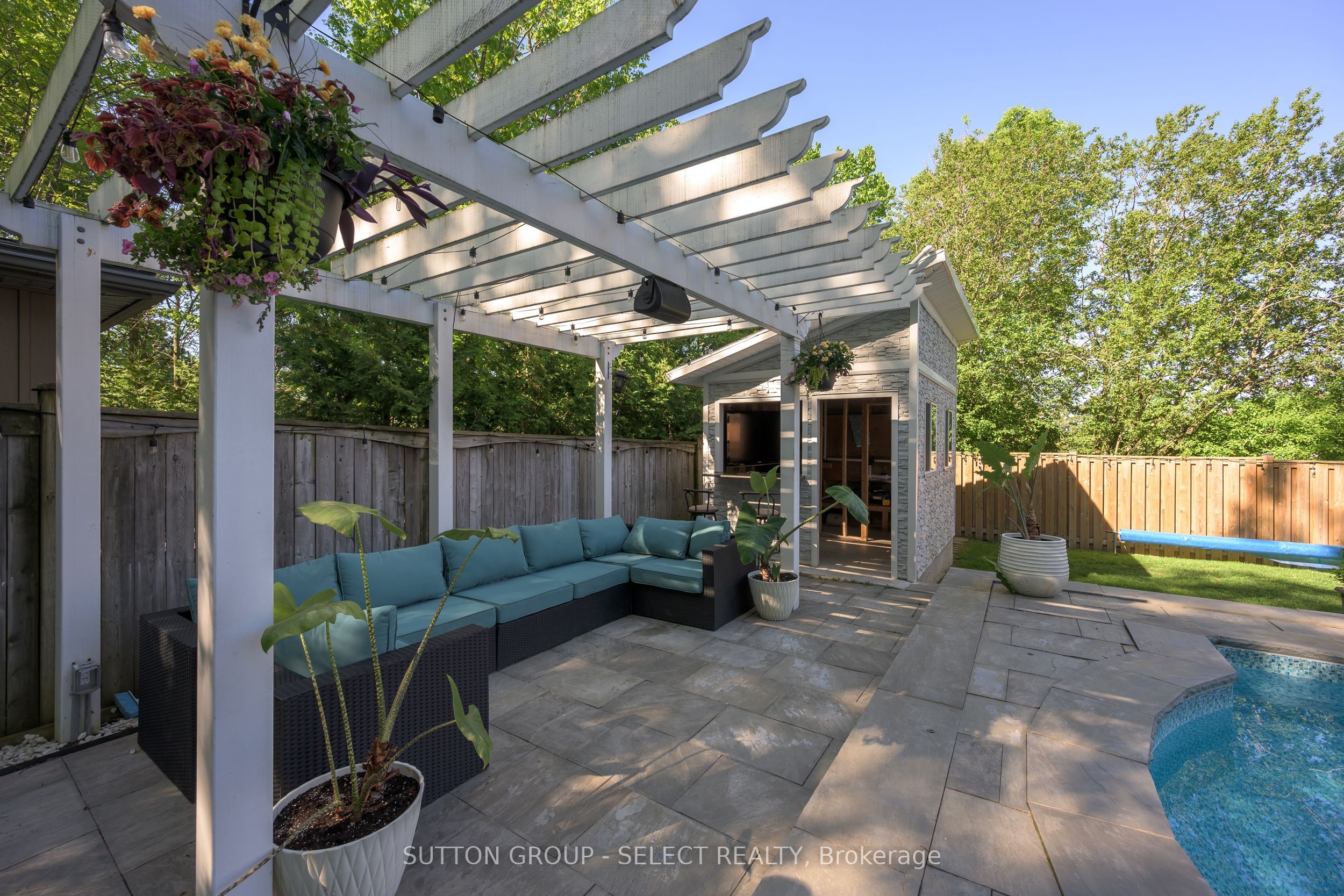 135 Plane Tree Drive Property Photo 40