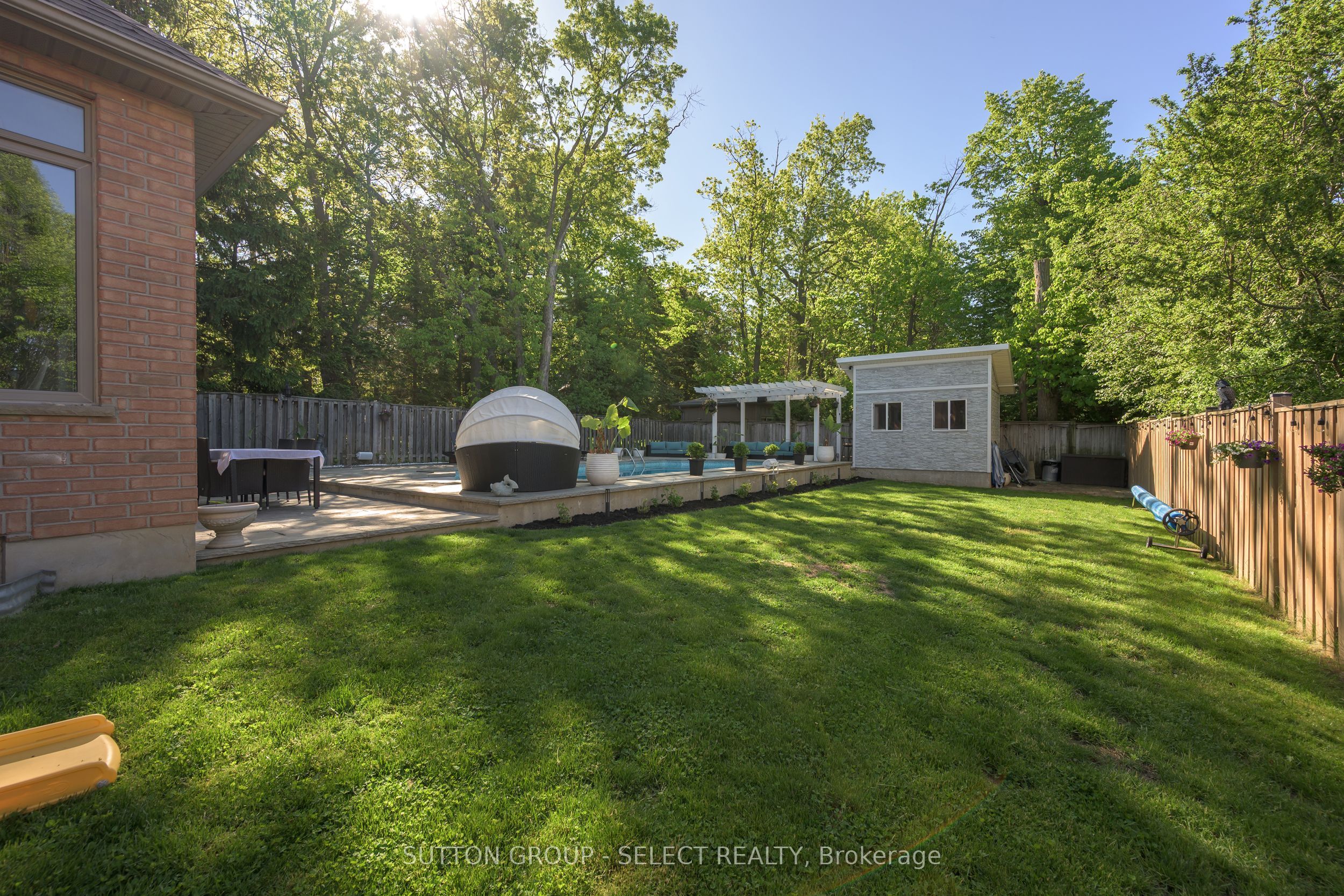 135 Plane Tree Drive Property Photo 42