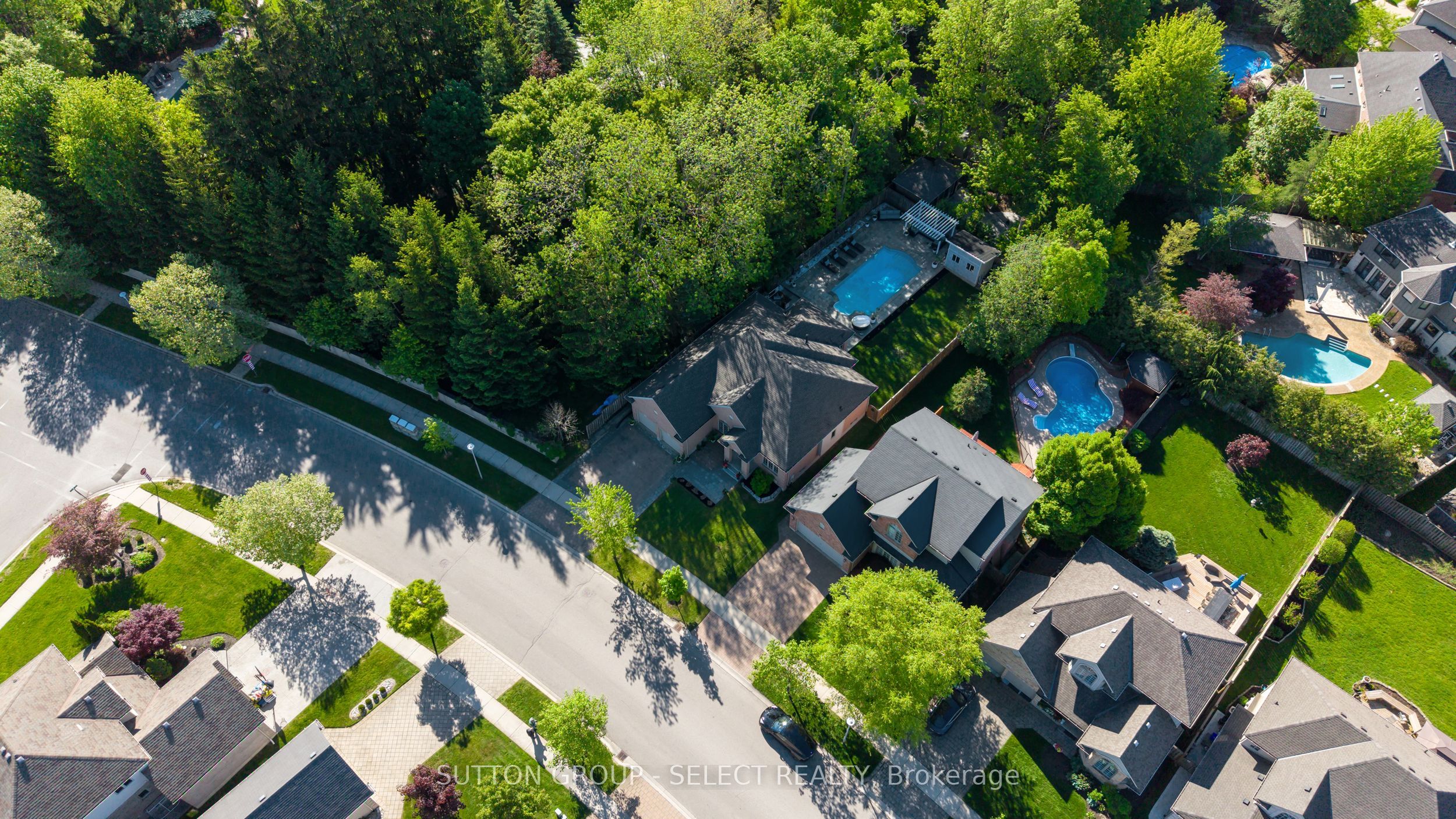 135 Plane Tree Drive Property Photo 43