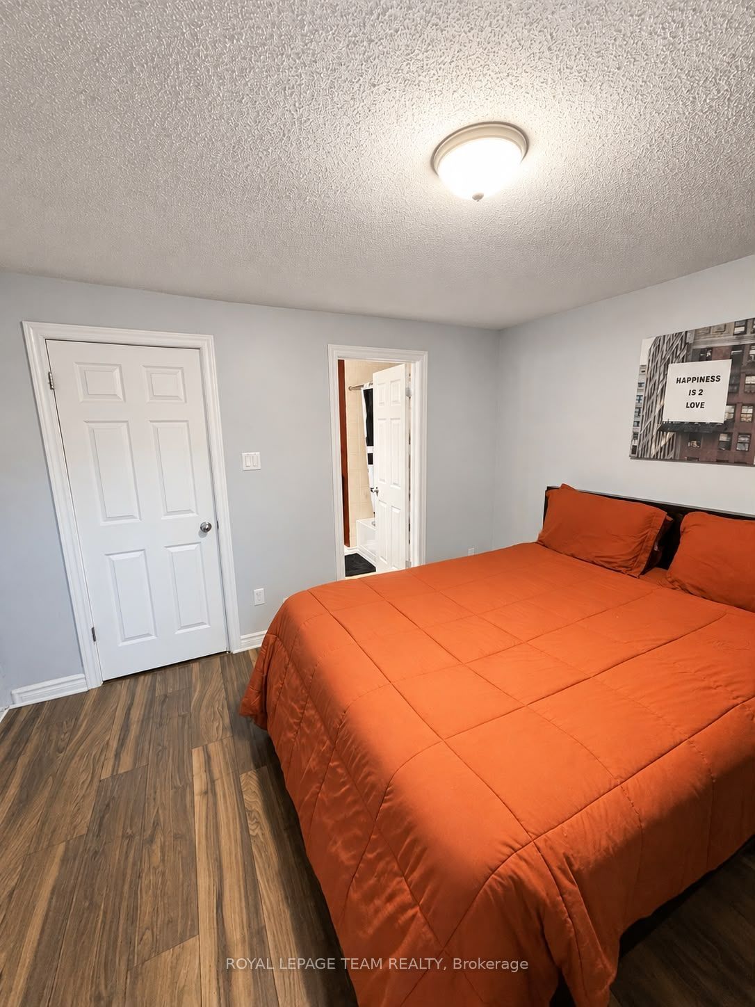 100 Brentmore Private Property Photo 12