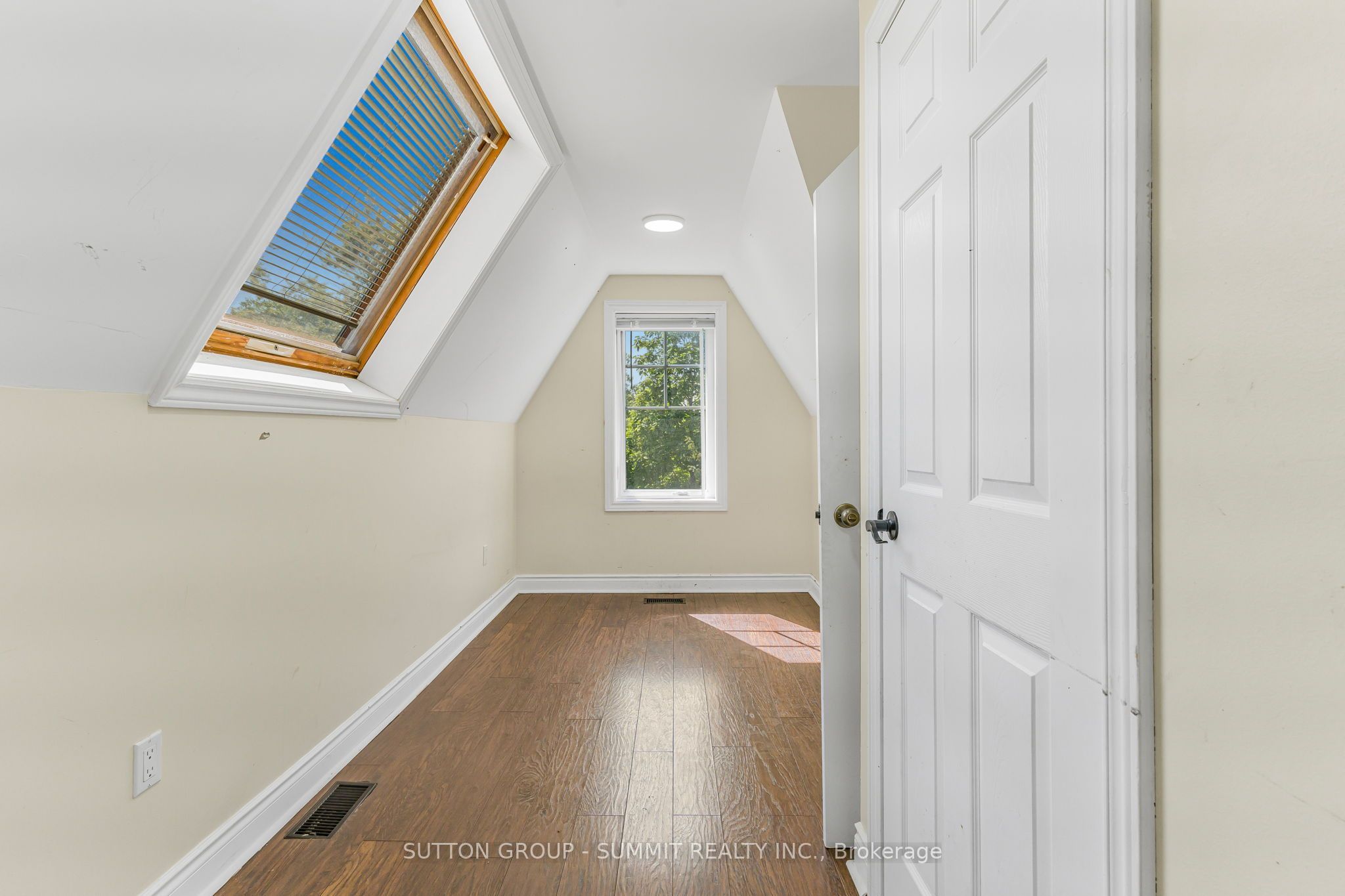 403 Niagara Street Property Photo 25