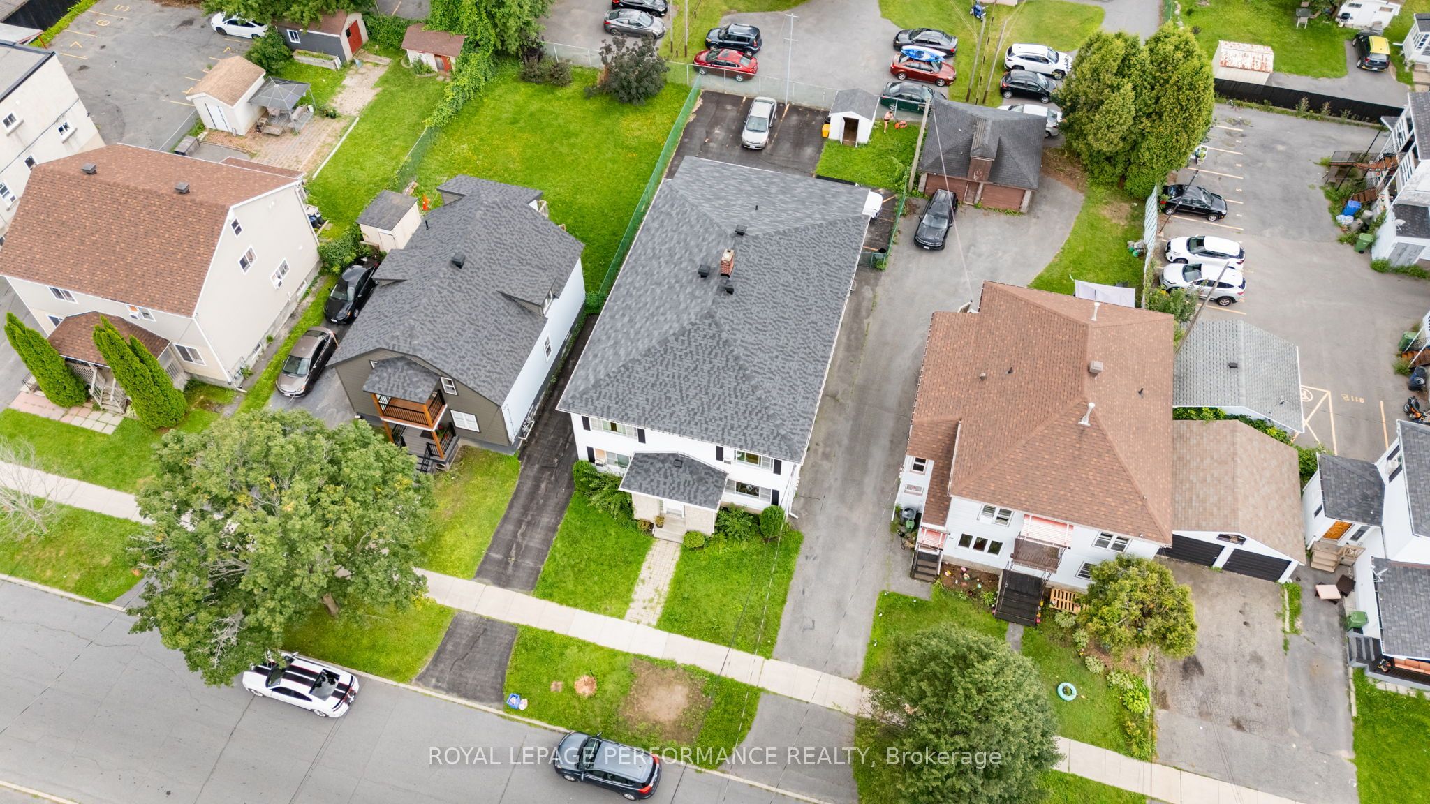 424 Guy Street Property Photo 12