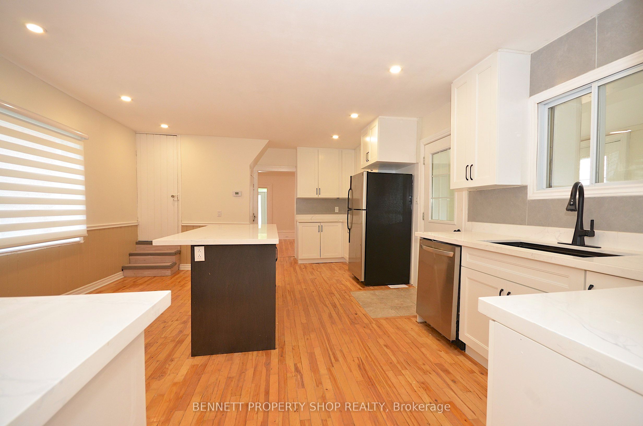 15 Daniel Street N Property Photo 14