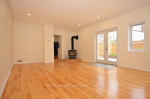 15 Daniel Street N Property Photo 15