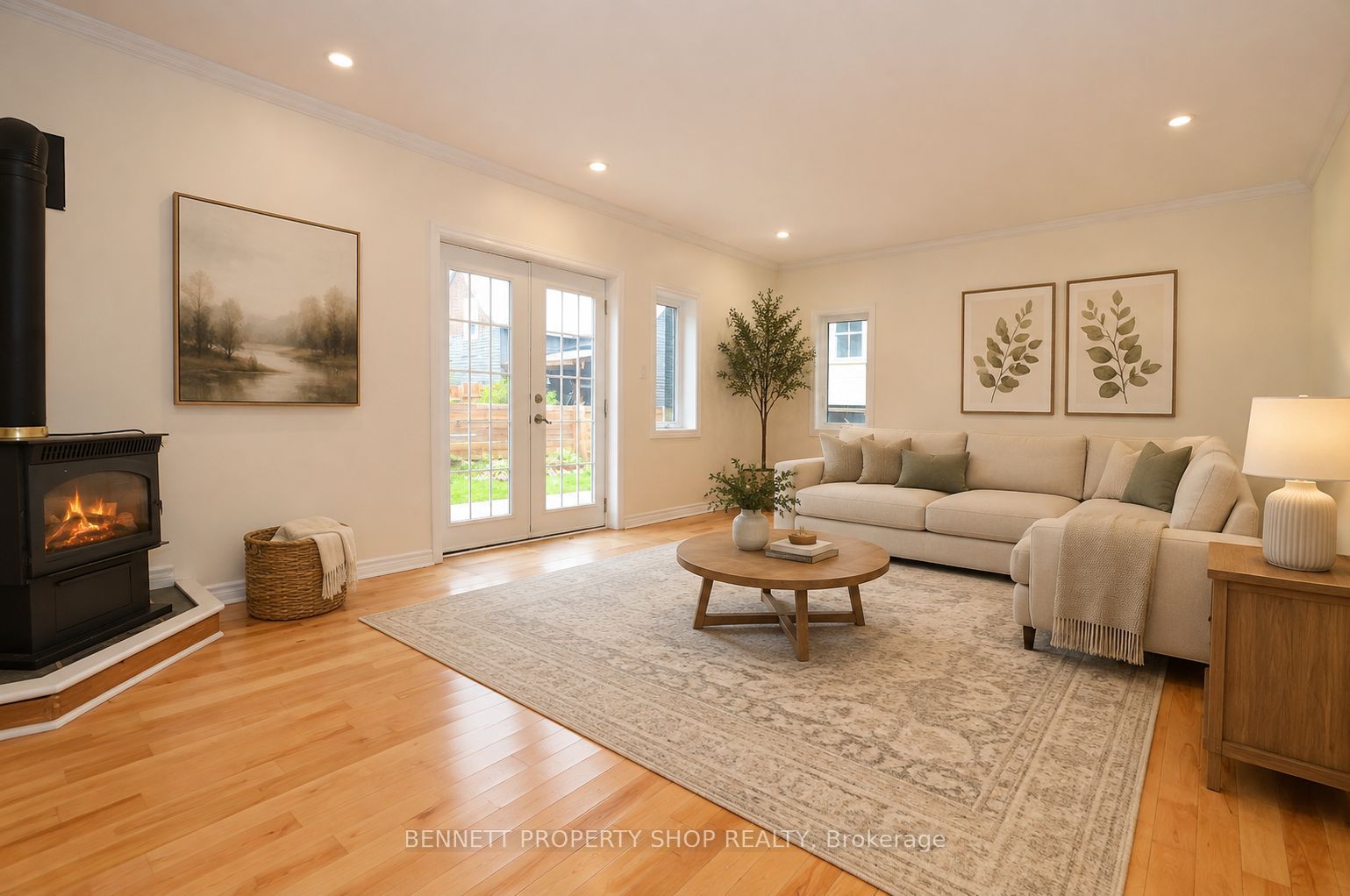 15 Daniel Street N Property Photo 17