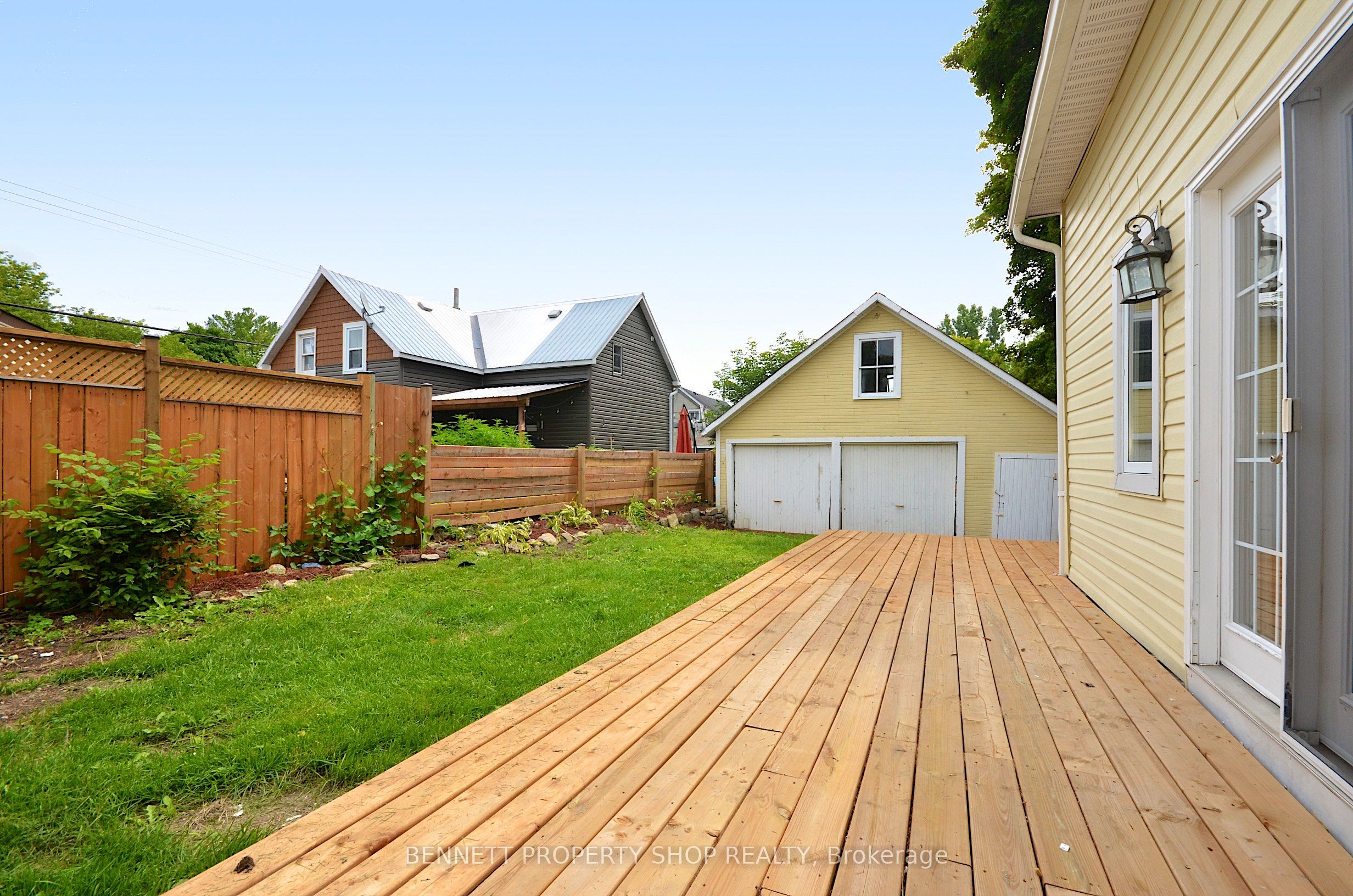 15 Daniel Street N Property Photo 18