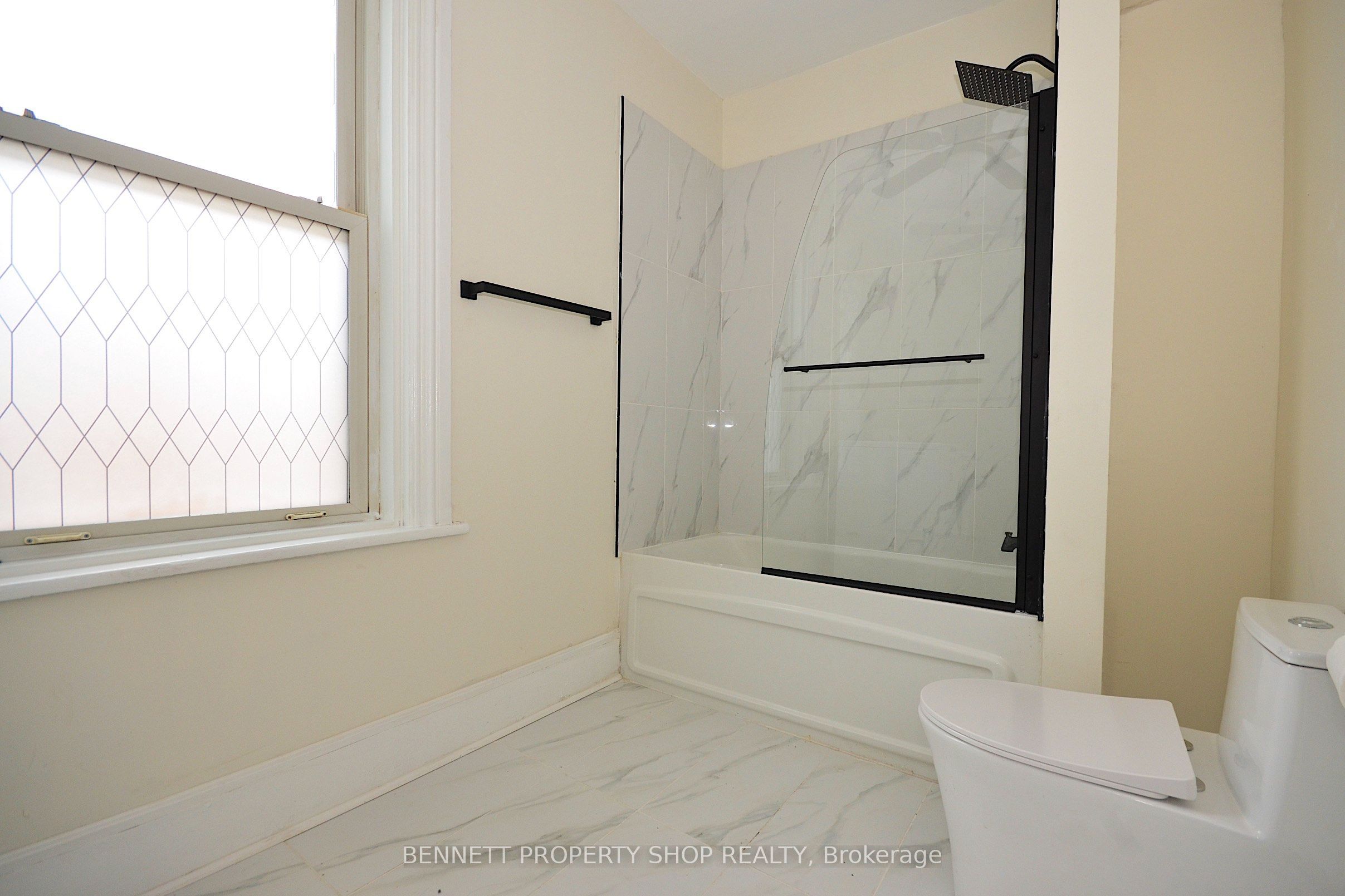 15 Daniel Street N Property Photo 20