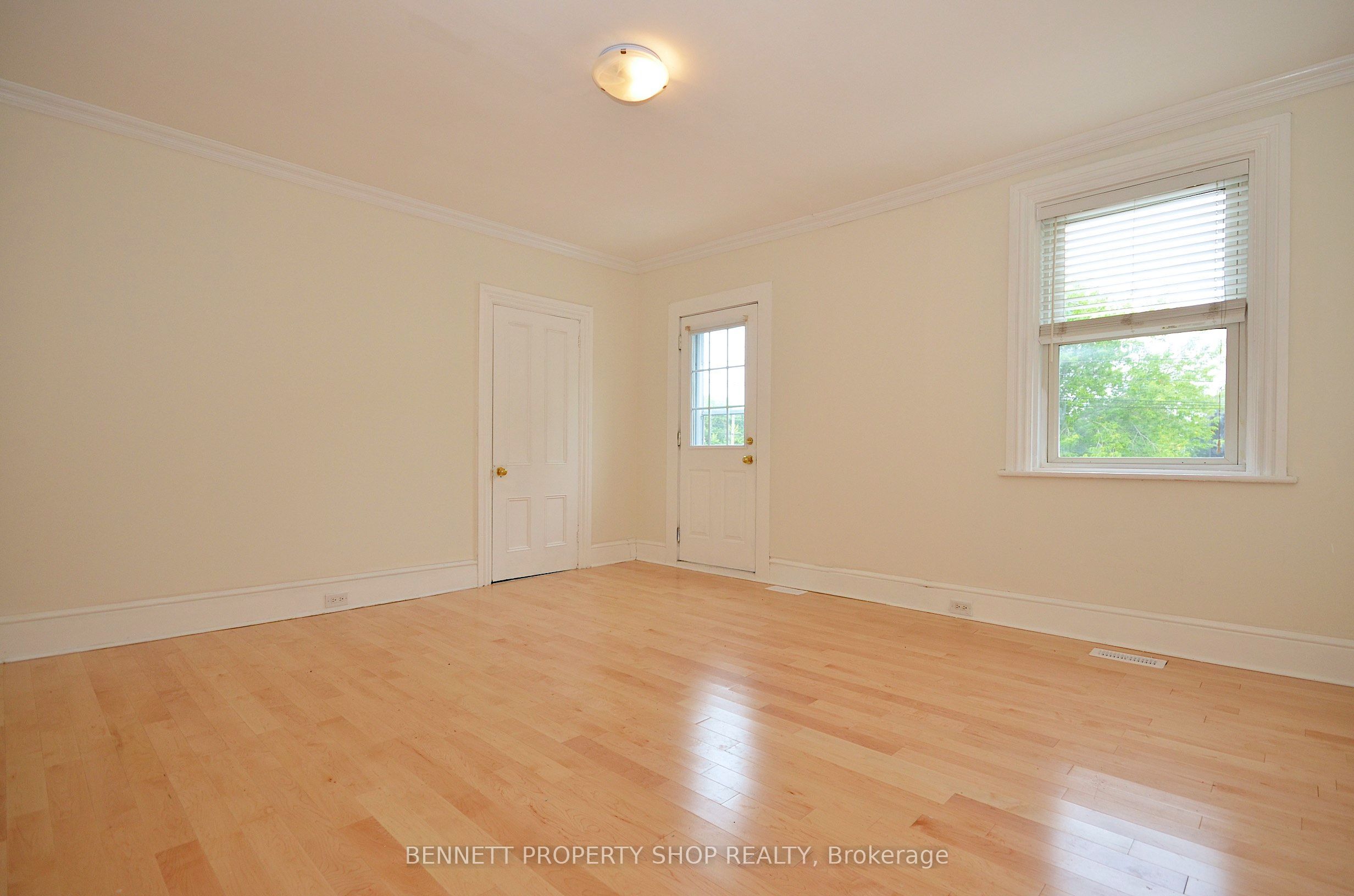 15 Daniel Street N Property Photo 23
