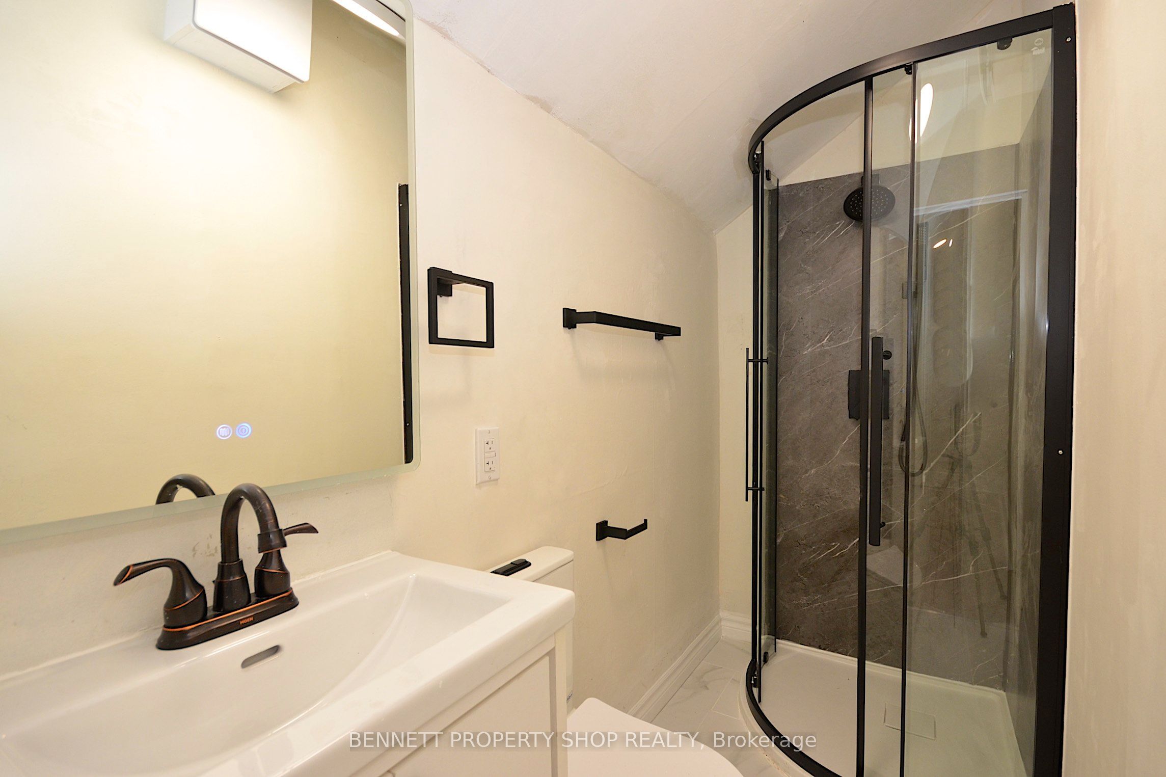 15 Daniel Street N Property Photo 25