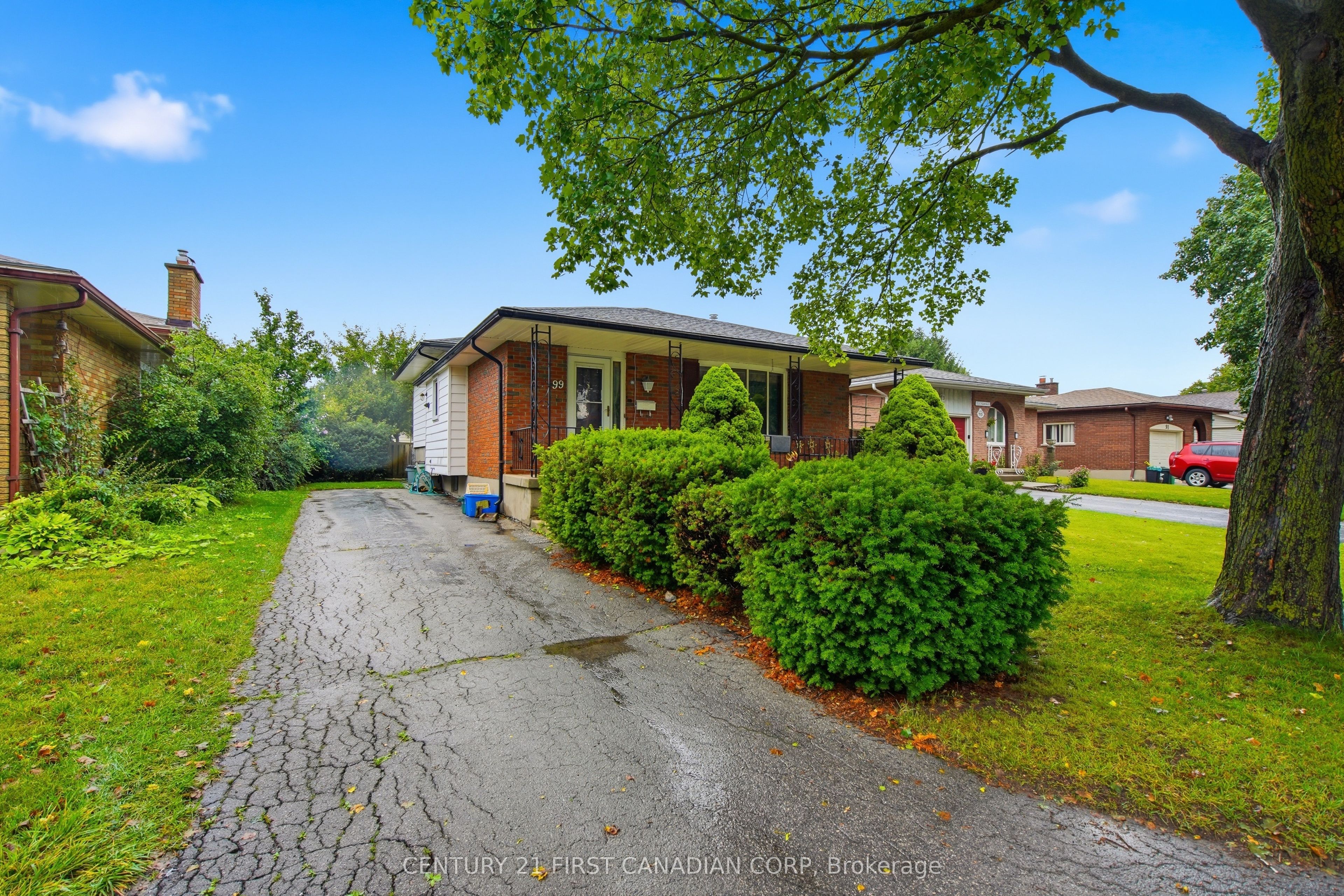 99 Muriel Crescent Property Photo 4