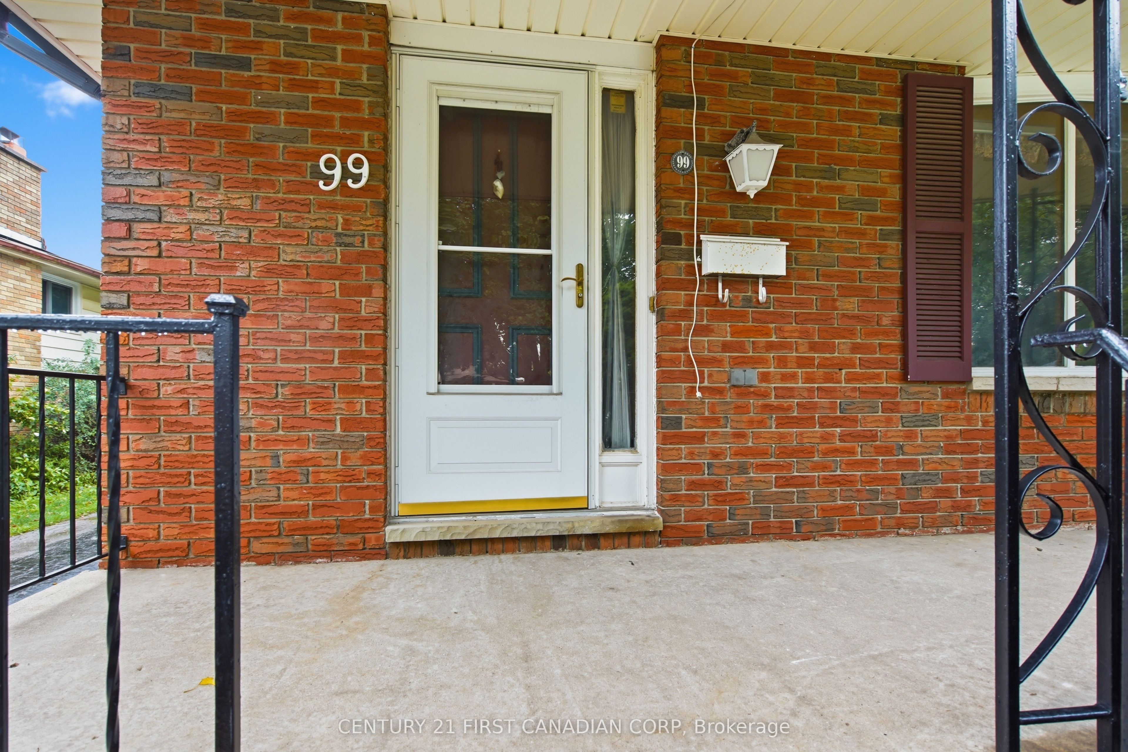 99 Muriel Crescent Property Photo 6