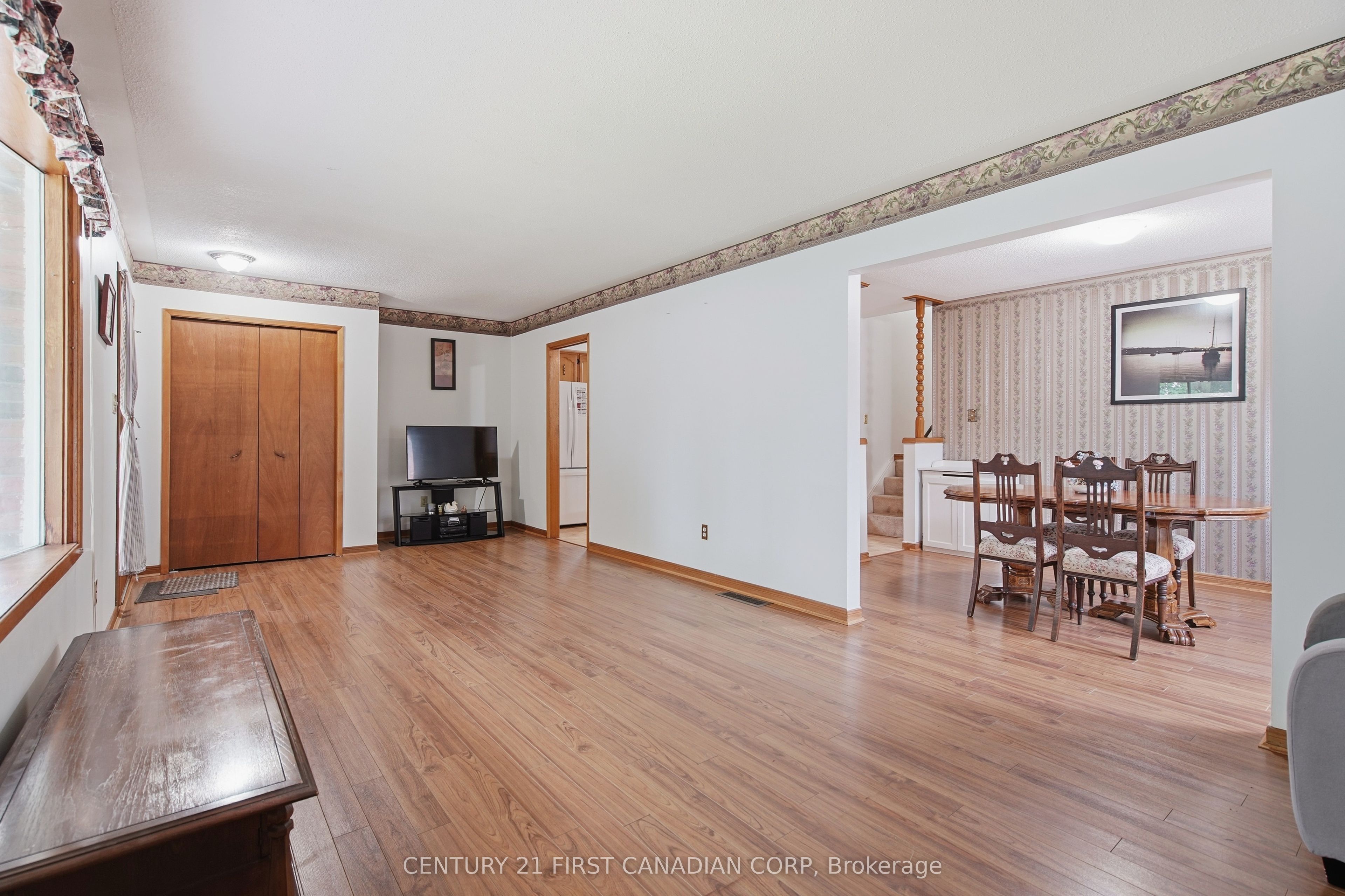 99 Muriel Crescent Property Photo 12