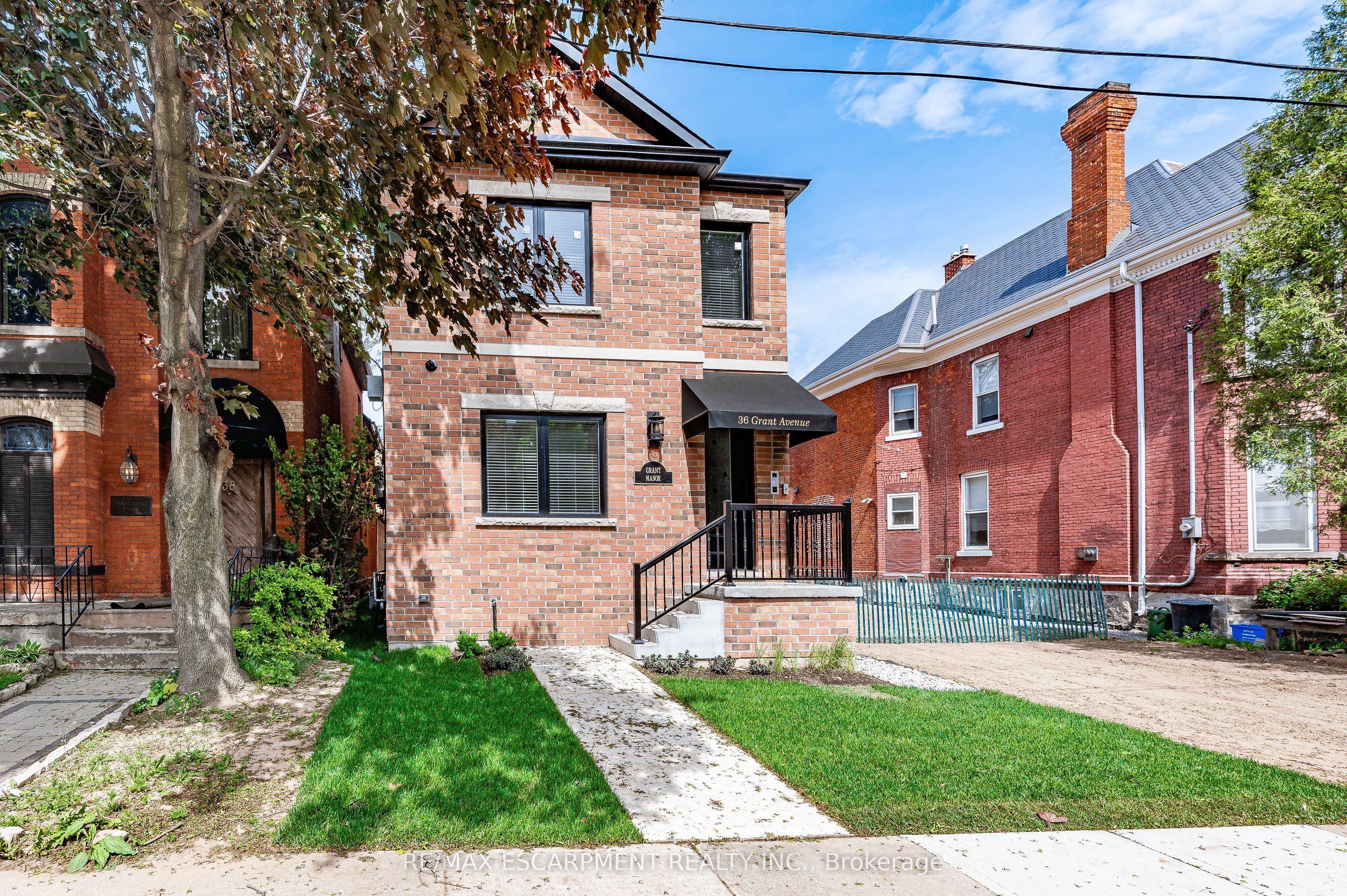 36 Grant Avenue 2a Property Photo 9