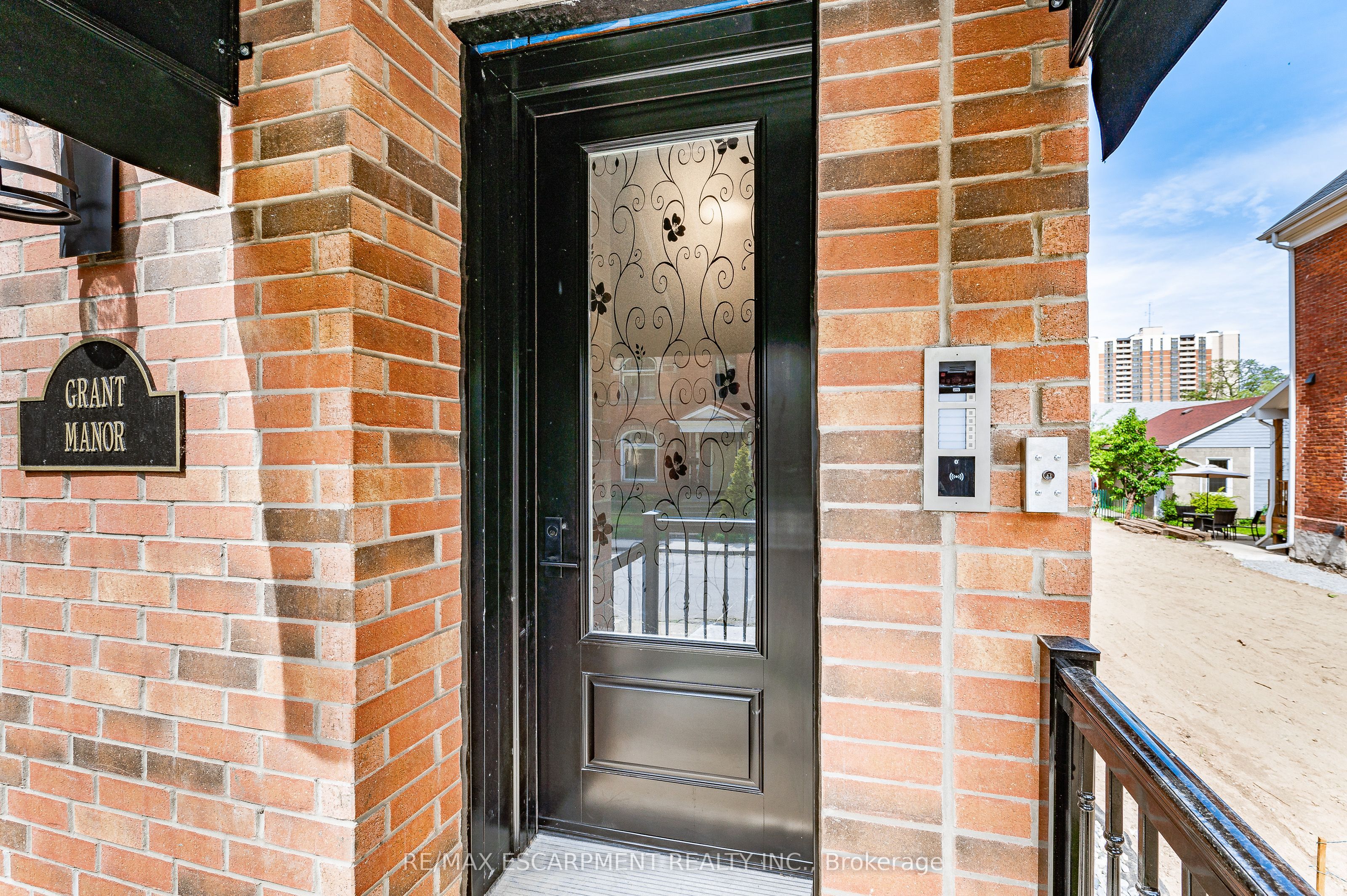 36 Grant Avenue 2a Property Photo 10