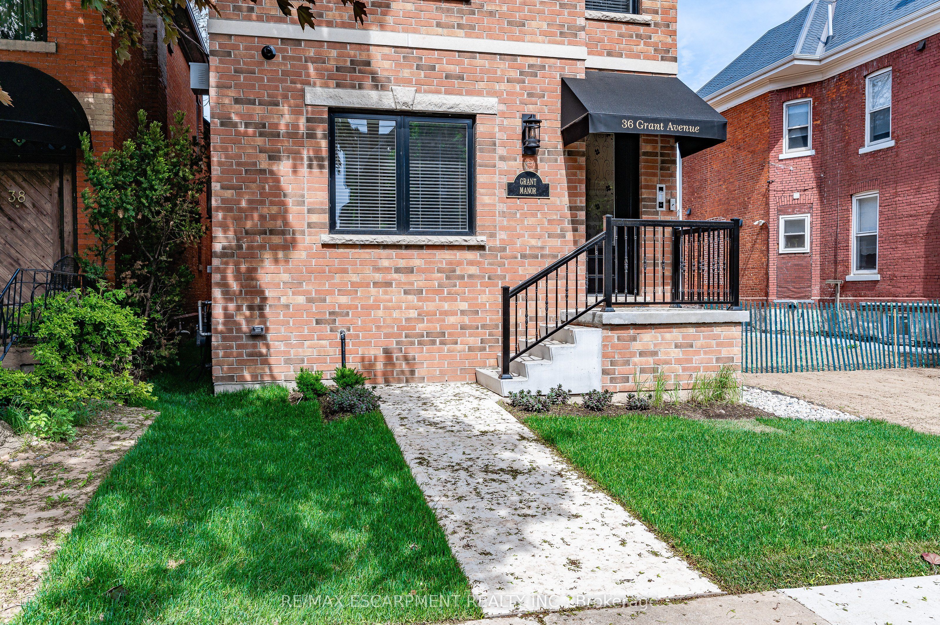 36 Grant Avenue 2a Property Photo 13