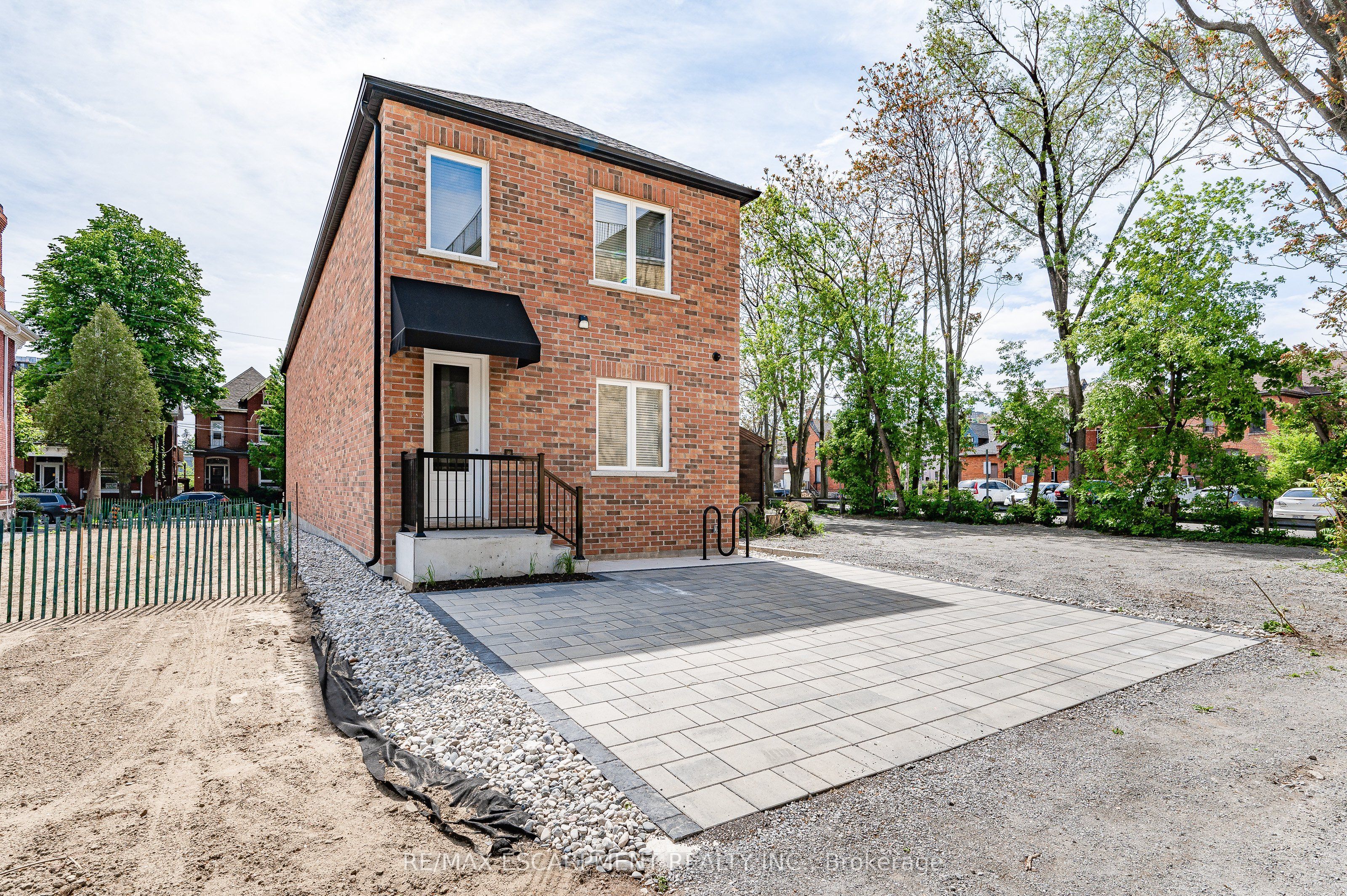 36 Grant Avenue 2a Property Photo 16