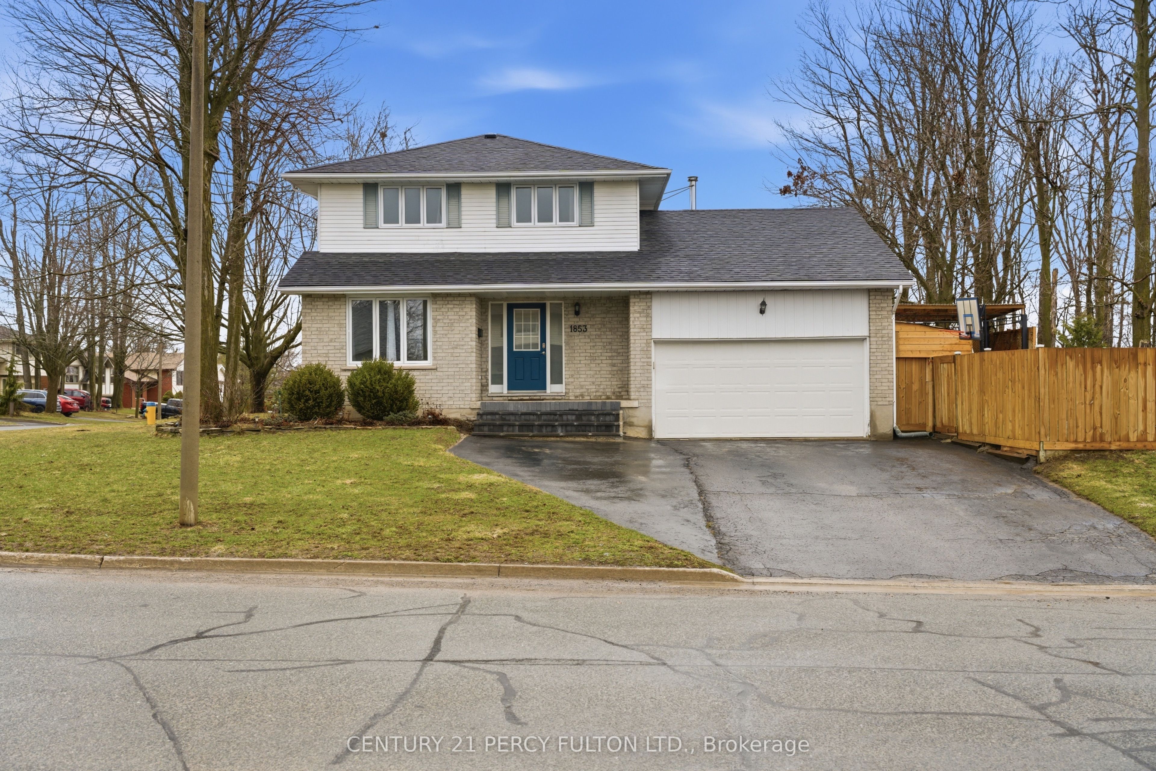 1853 Mapleridge Drive Property Photo 1