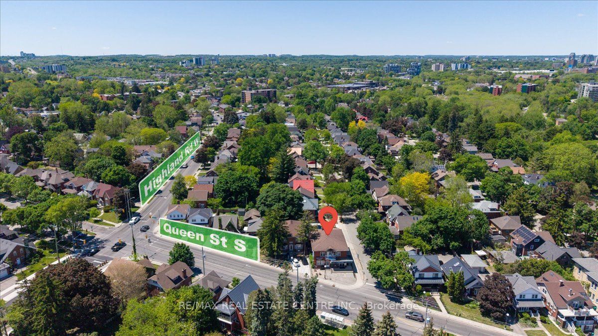 744 Queen Street S Property Photo 6