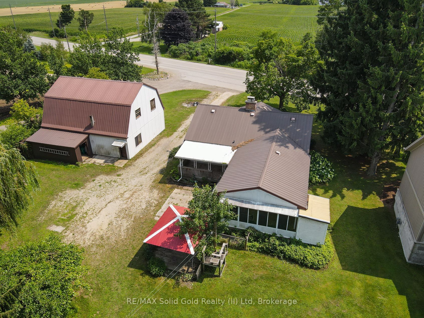 1310 Snyders Road E Property Photo 14
