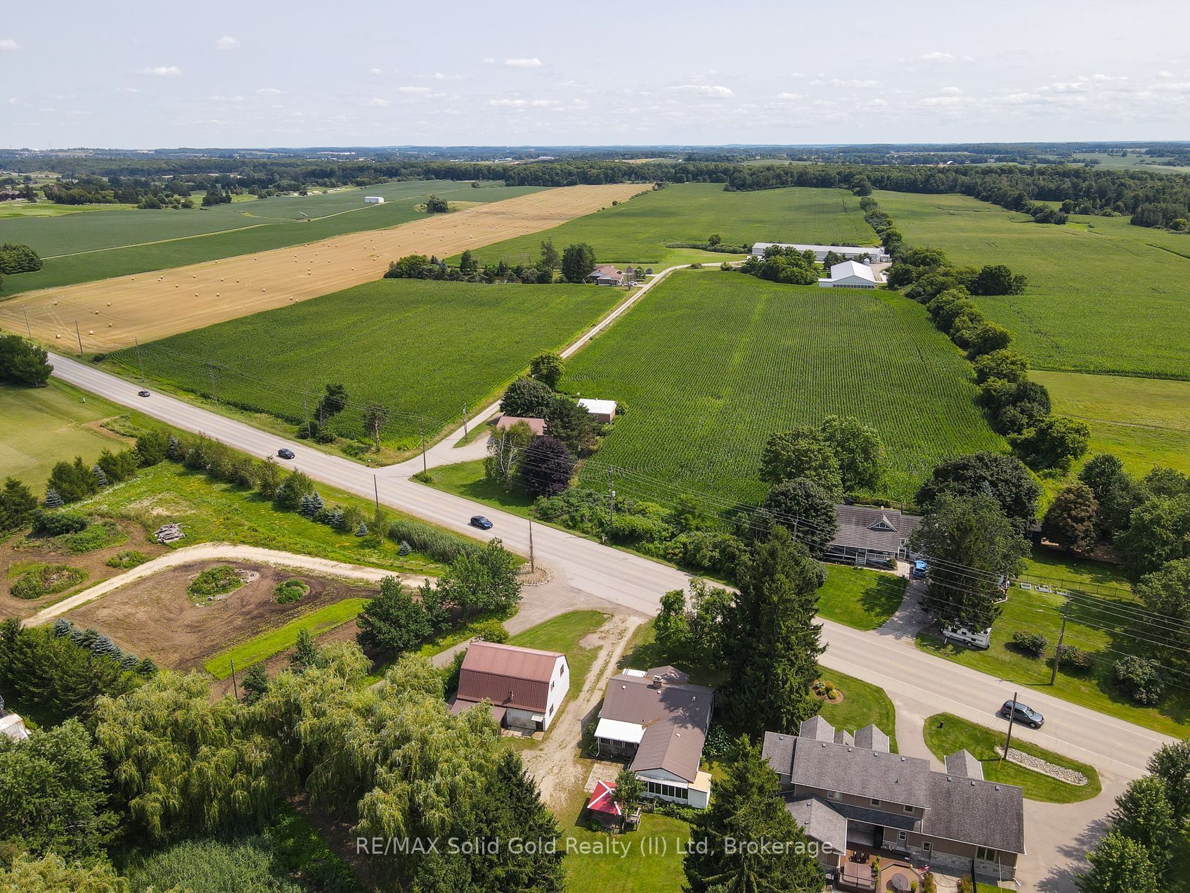 1310 Snyders Road E Property Photo 15
