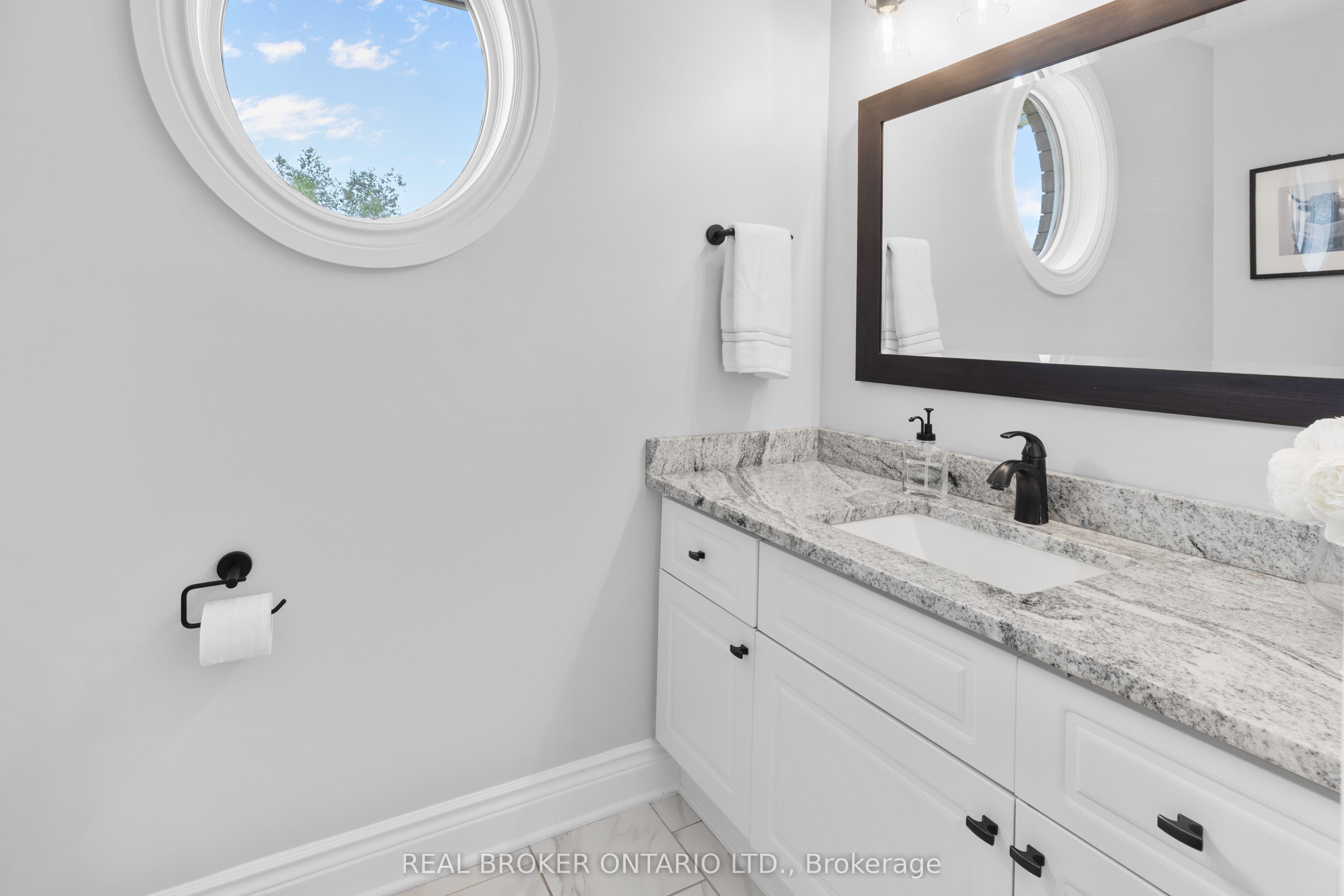 27 Garrison Drive Property Photo 14