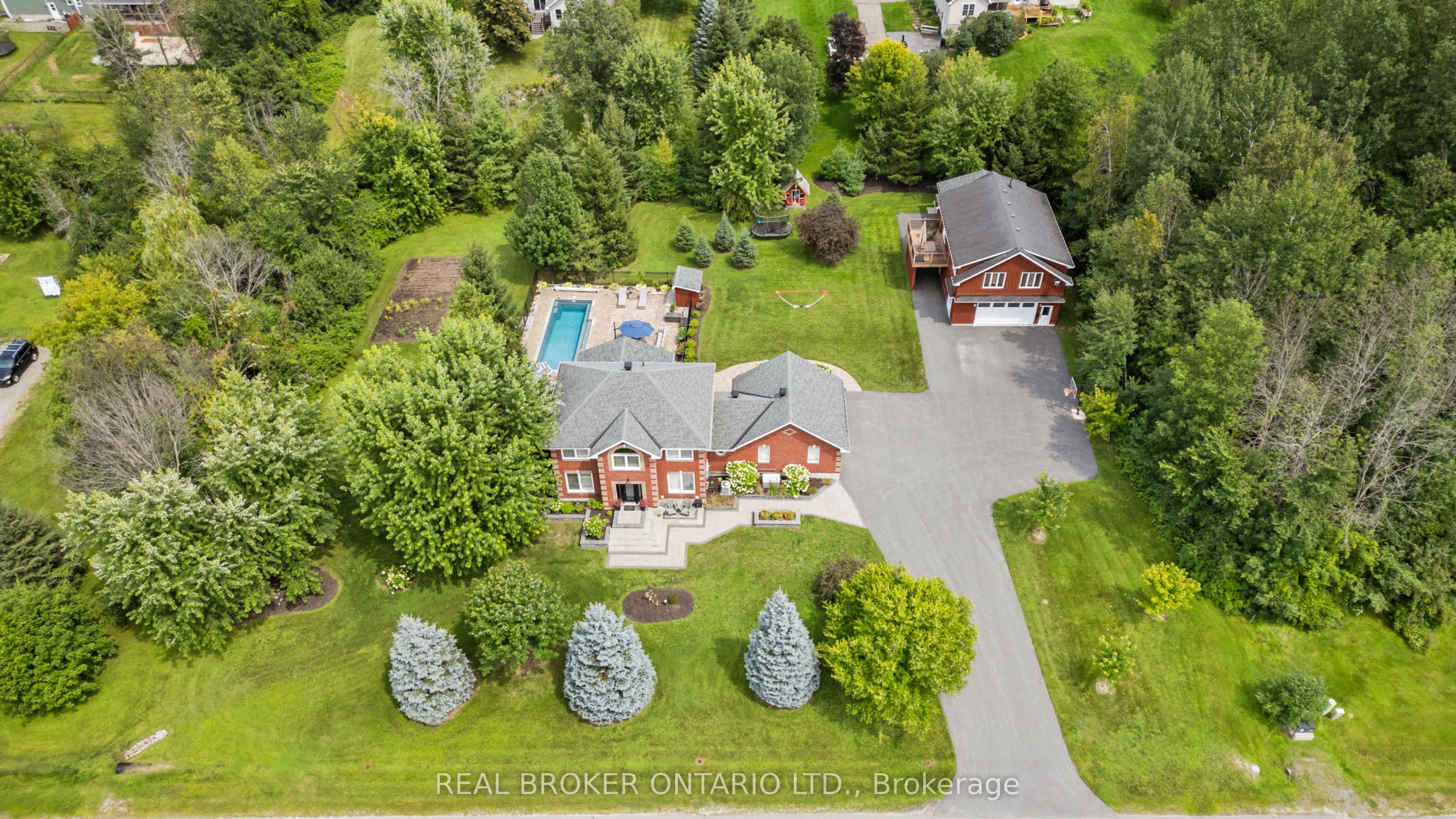 27 Garrison Drive Property Photo 49