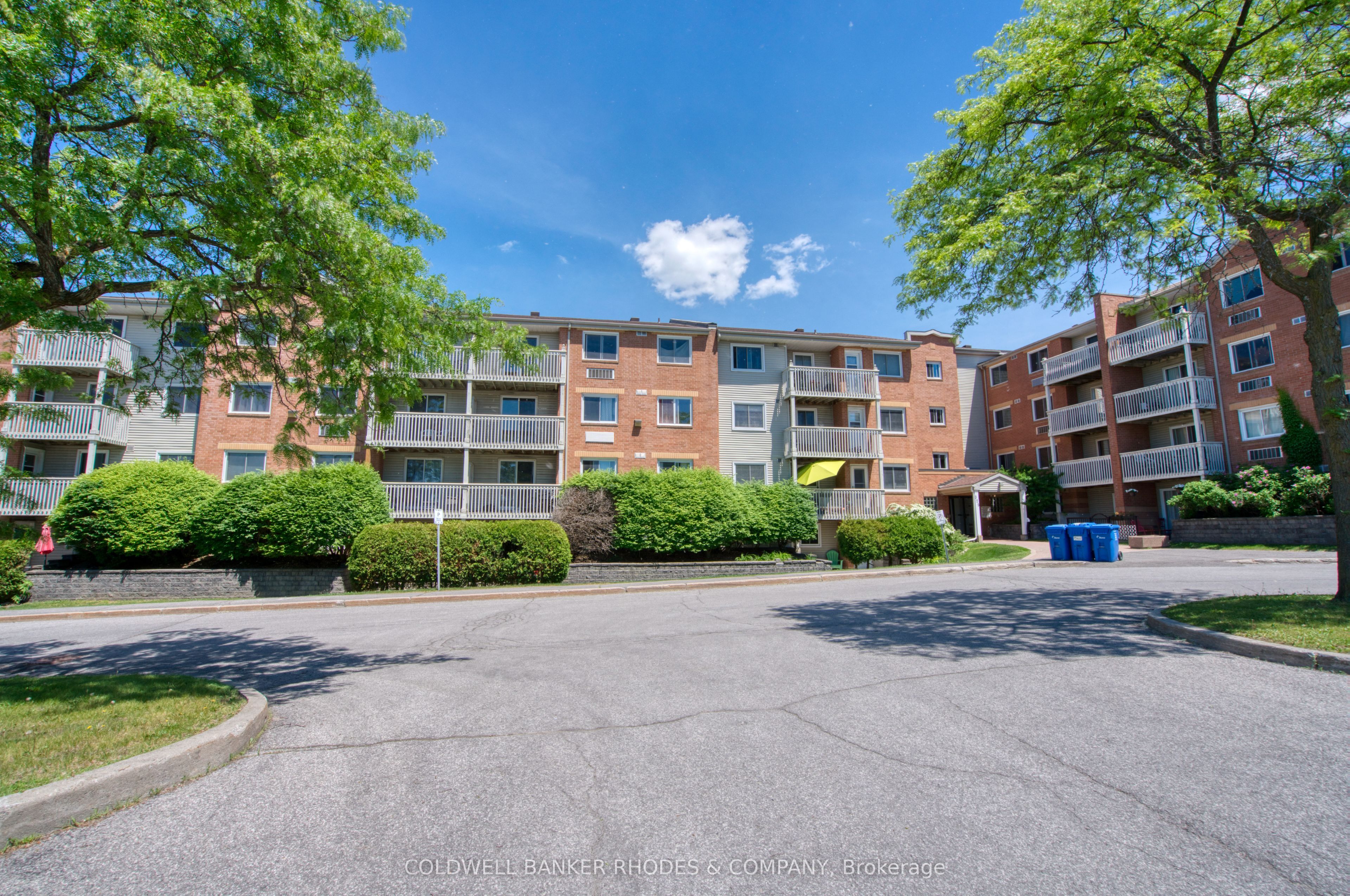 325 Centrum Boulevard 407 Property Photo 1