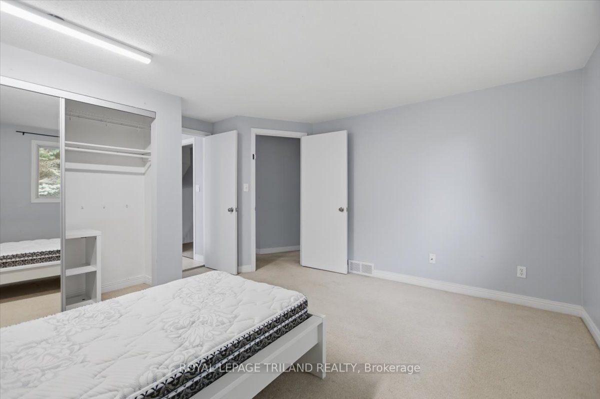 4 Chepstow Gate Property Photo 11