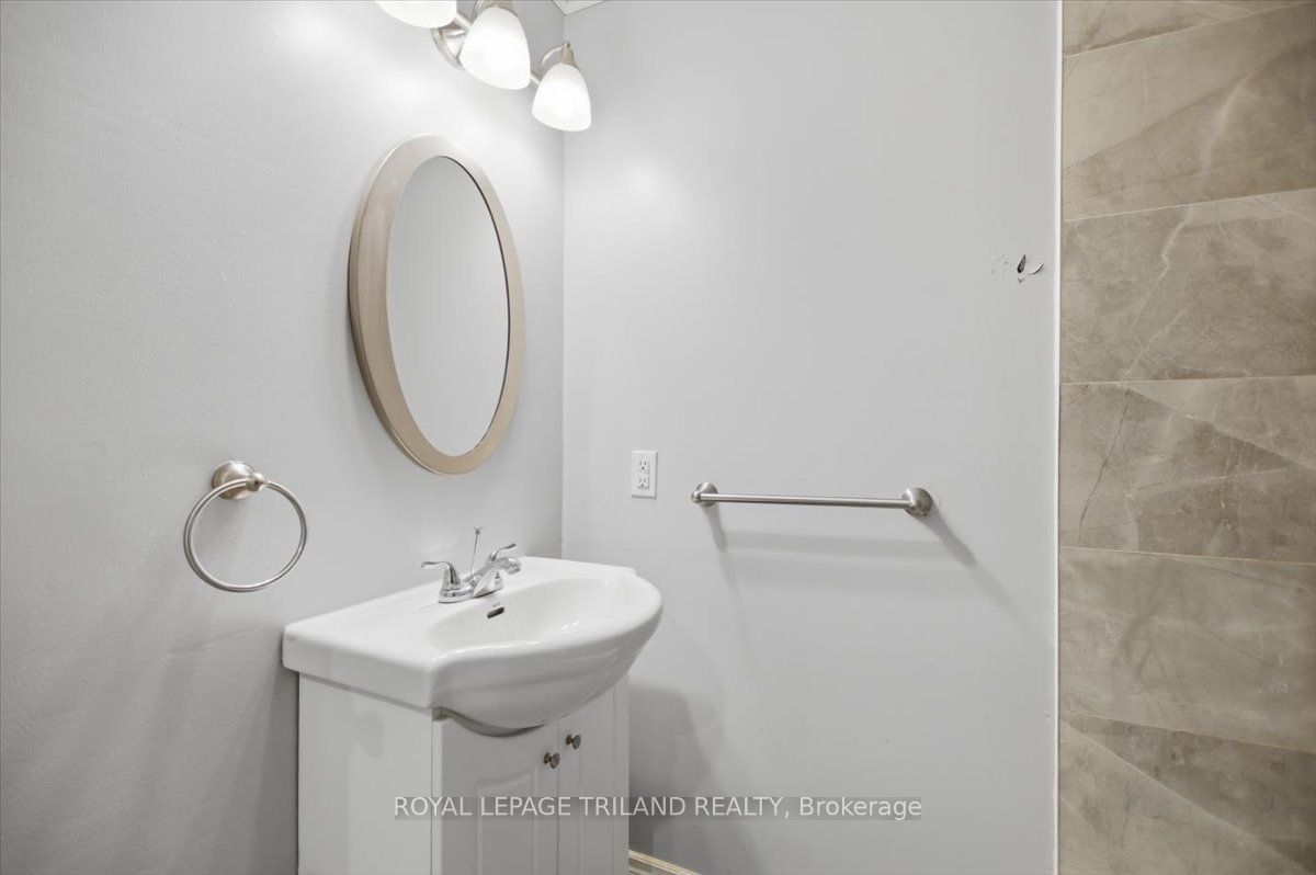 4 Chepstow Gate Property Photo 12