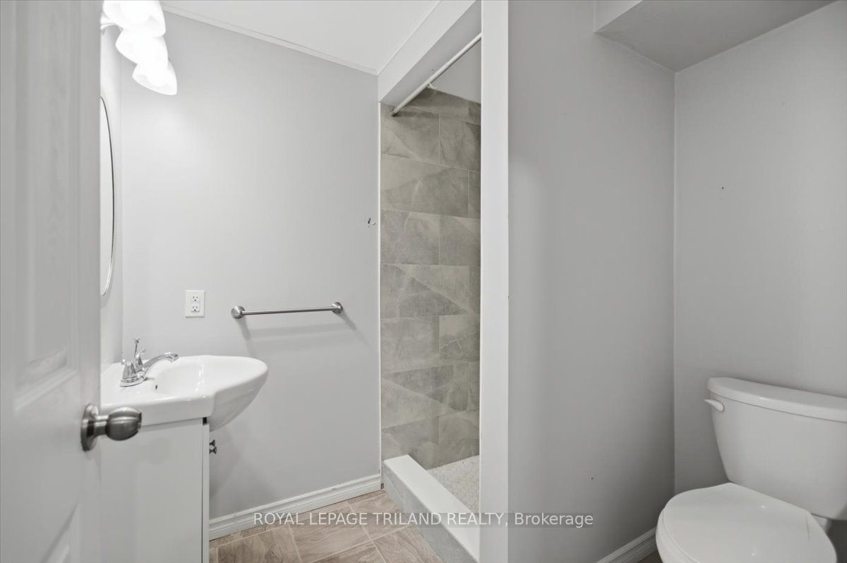 4 Chepstow Gate Property Photo 13